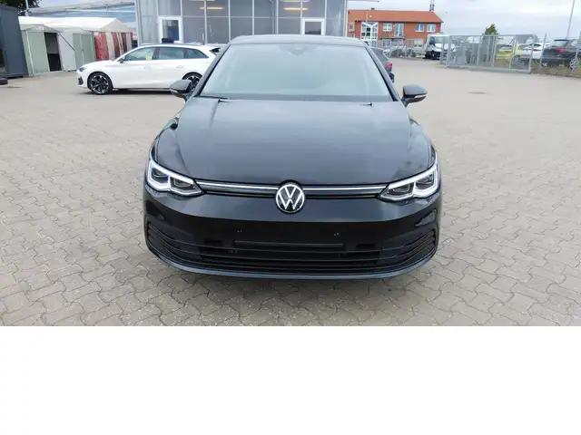 Volkswagen Golf view 3