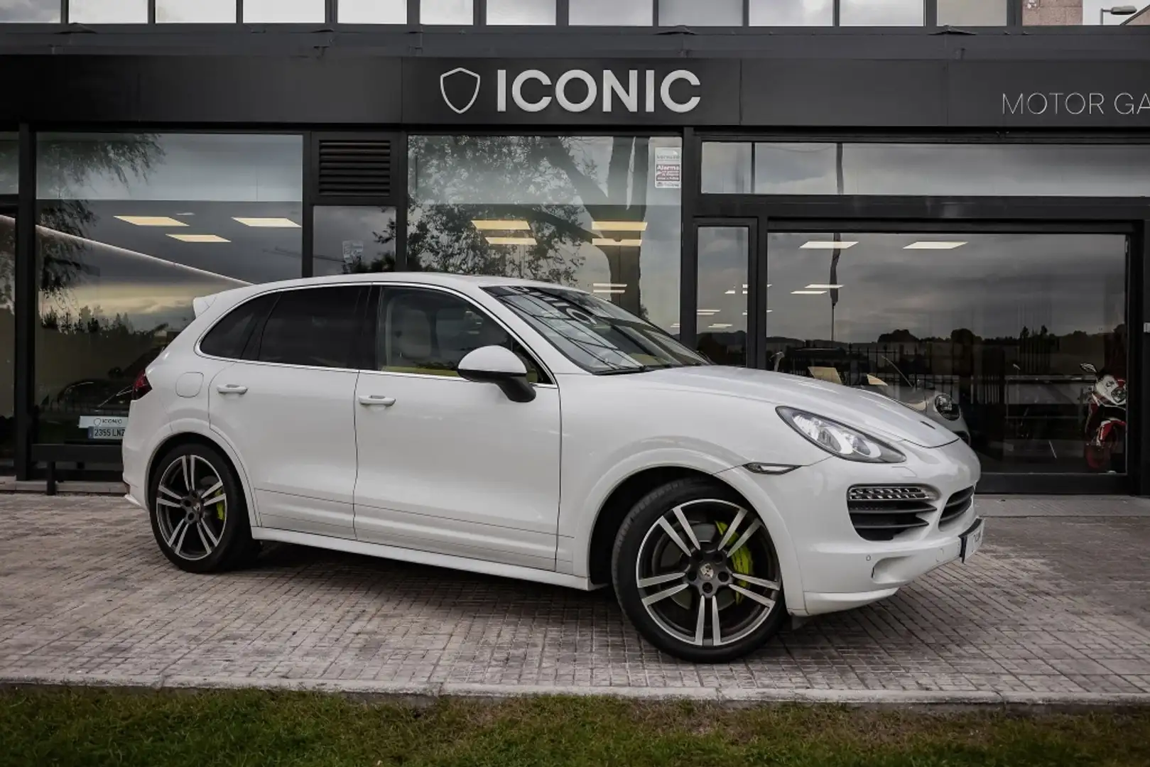 Porsche Cayenne S Aut. Blanc - 1
