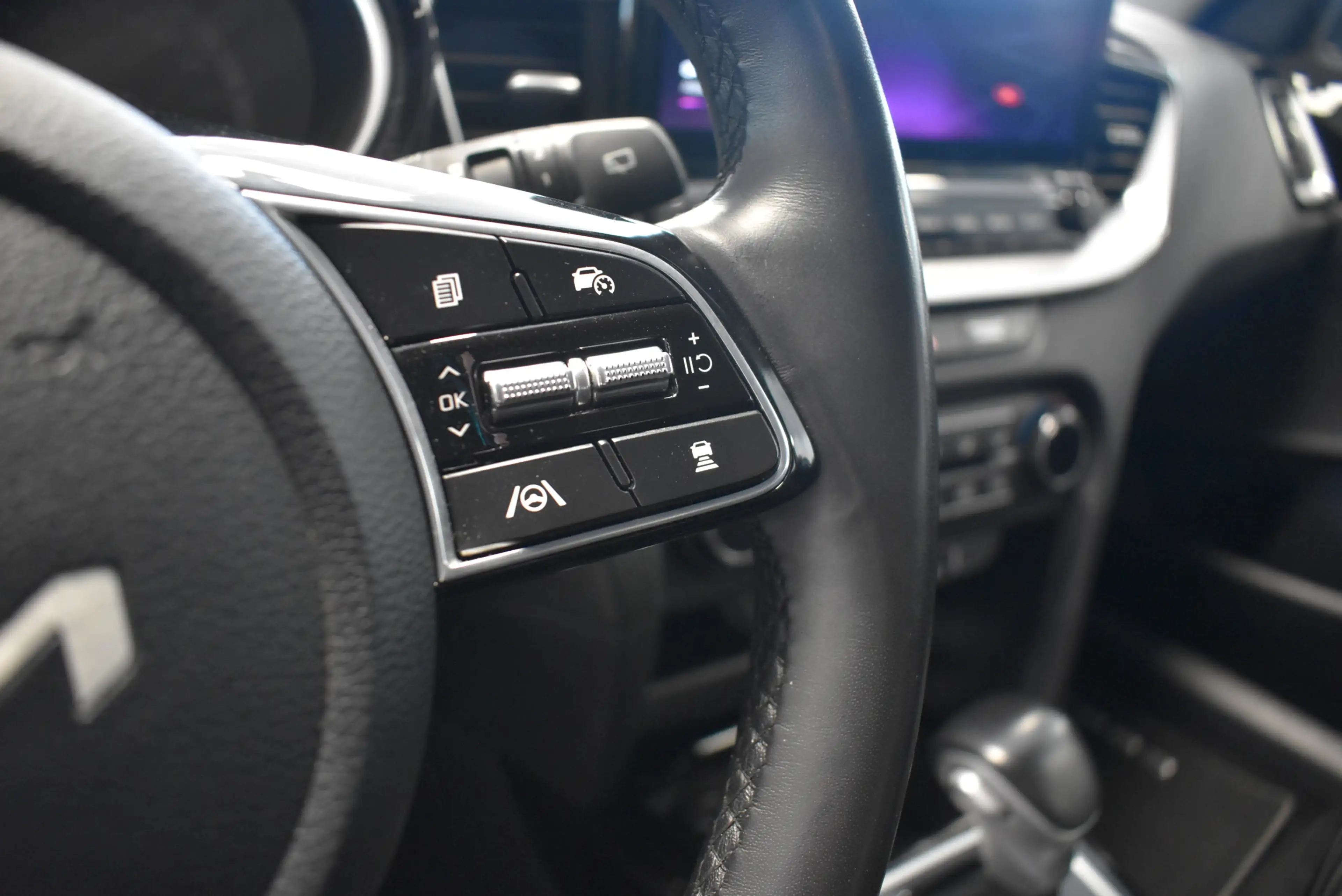 Kia Ceed SW / cee'd SW 1.5 T-GDI Aut Navi LED Kamera — photo 10