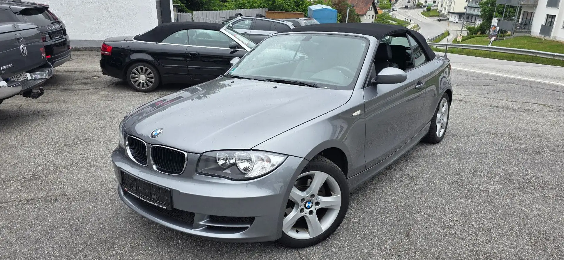 BMW 118 i Cabrio, Anhängerkupplung, Steuerkette neu ! Gris - 1