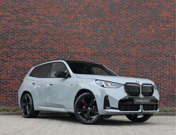 30e xDrive | Pano - Trekhaak - HUD
