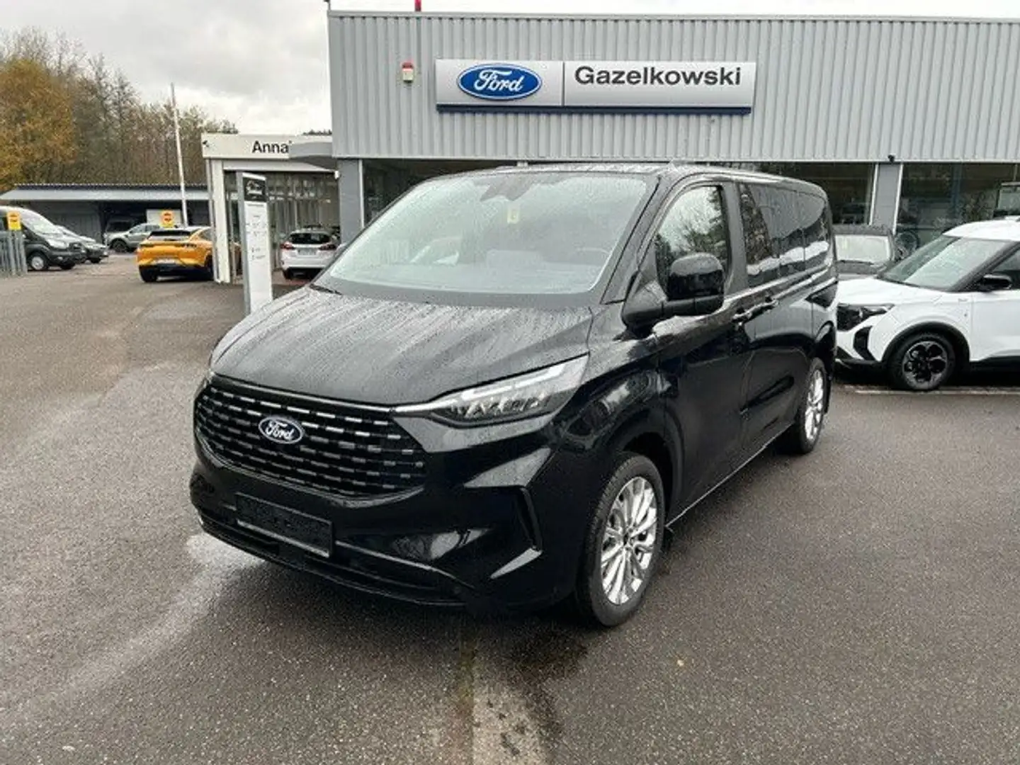 Ford Tourneo Custom Bus 320 L1 Tourneo Titanium FWD Negro - 1