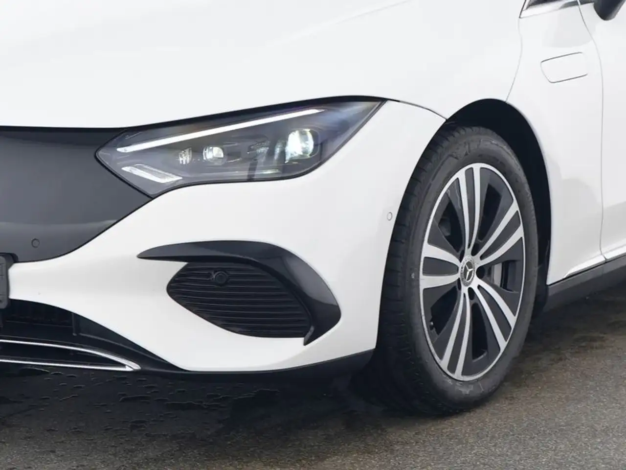 Mercedes-Benz EQE 300 ELE-ART-PREMIUM AHK 10°HAL MEMORY WINTER 3