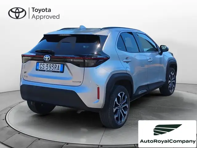 Toyota Yaris Cross view 13