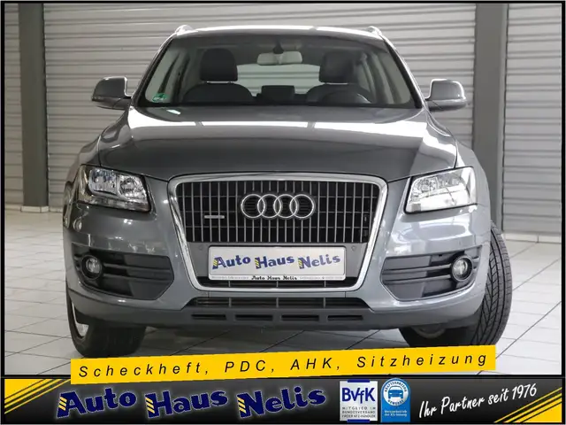 Audi Q5 view 3