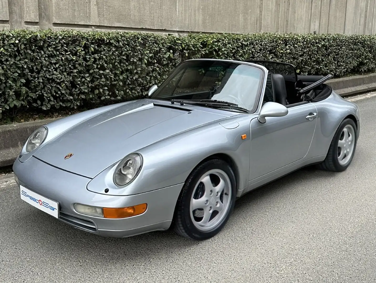 Porsche 993 911 - 993 Carrera 2 Cabriolet, Mod. 1996 Zilver - 1