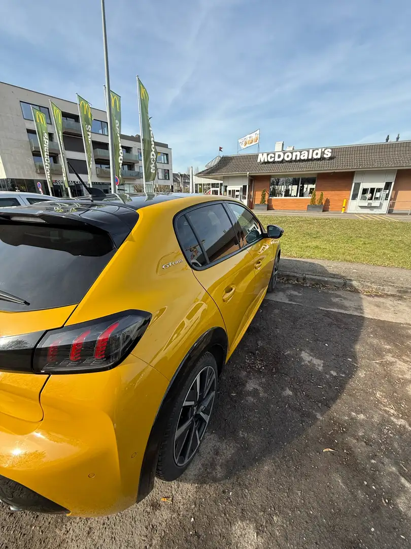 Peugeot 208 PureTech 130CV EAT8 GT-Line - 2