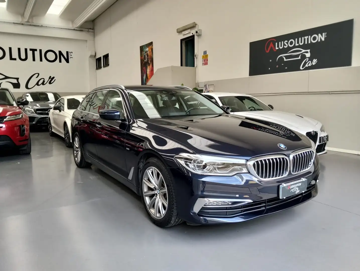 BMW 520 520d aut. Touring Luxury Modrá - 1
