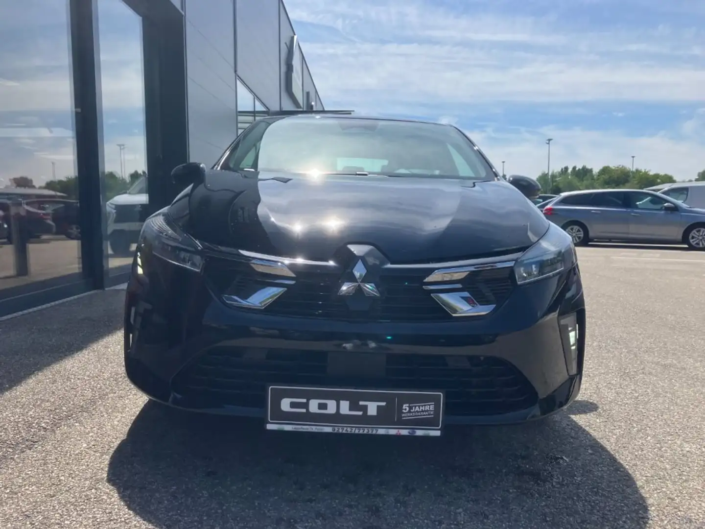 Mitsubishi Colt 1,0 MPI Invite C 25 Zwart - 2