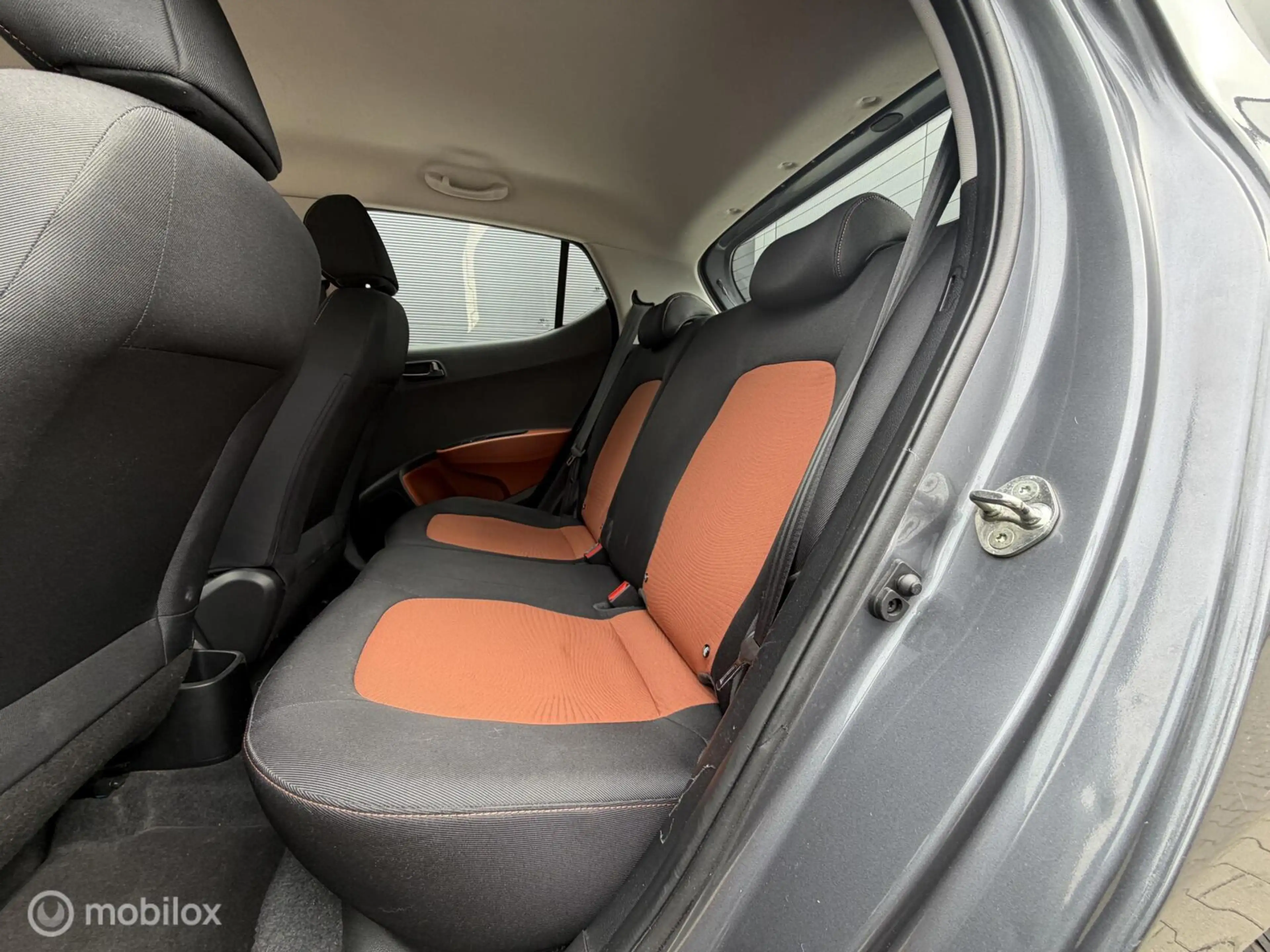 Hyundai i10 1.0i i-Motion Comfort NW APK 1e EIG NW Koppel — photo 8