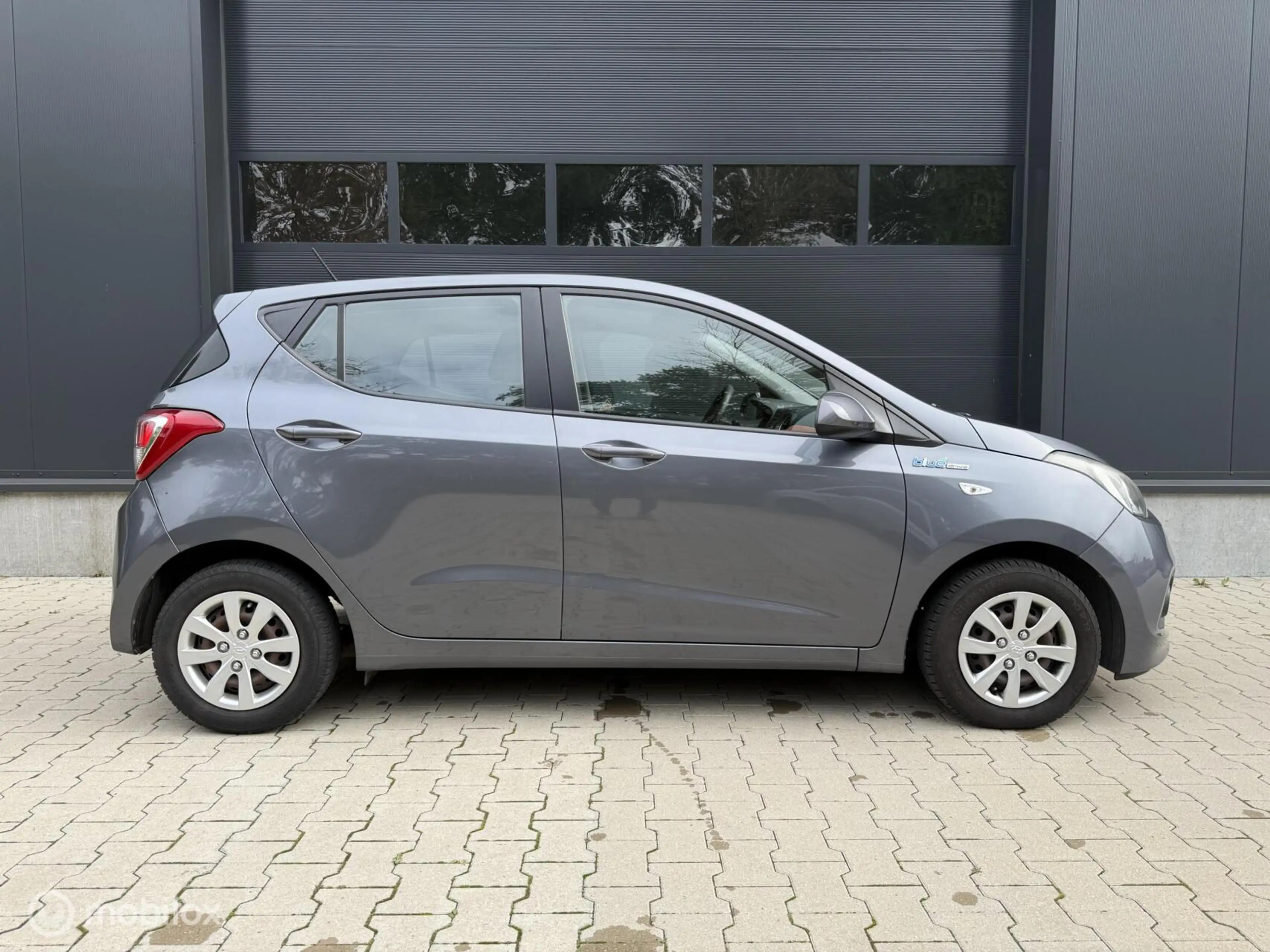 Hyundai i10 1.0i i-Motion Comfort NW APK 1e EIG NW Koppel — photo 4