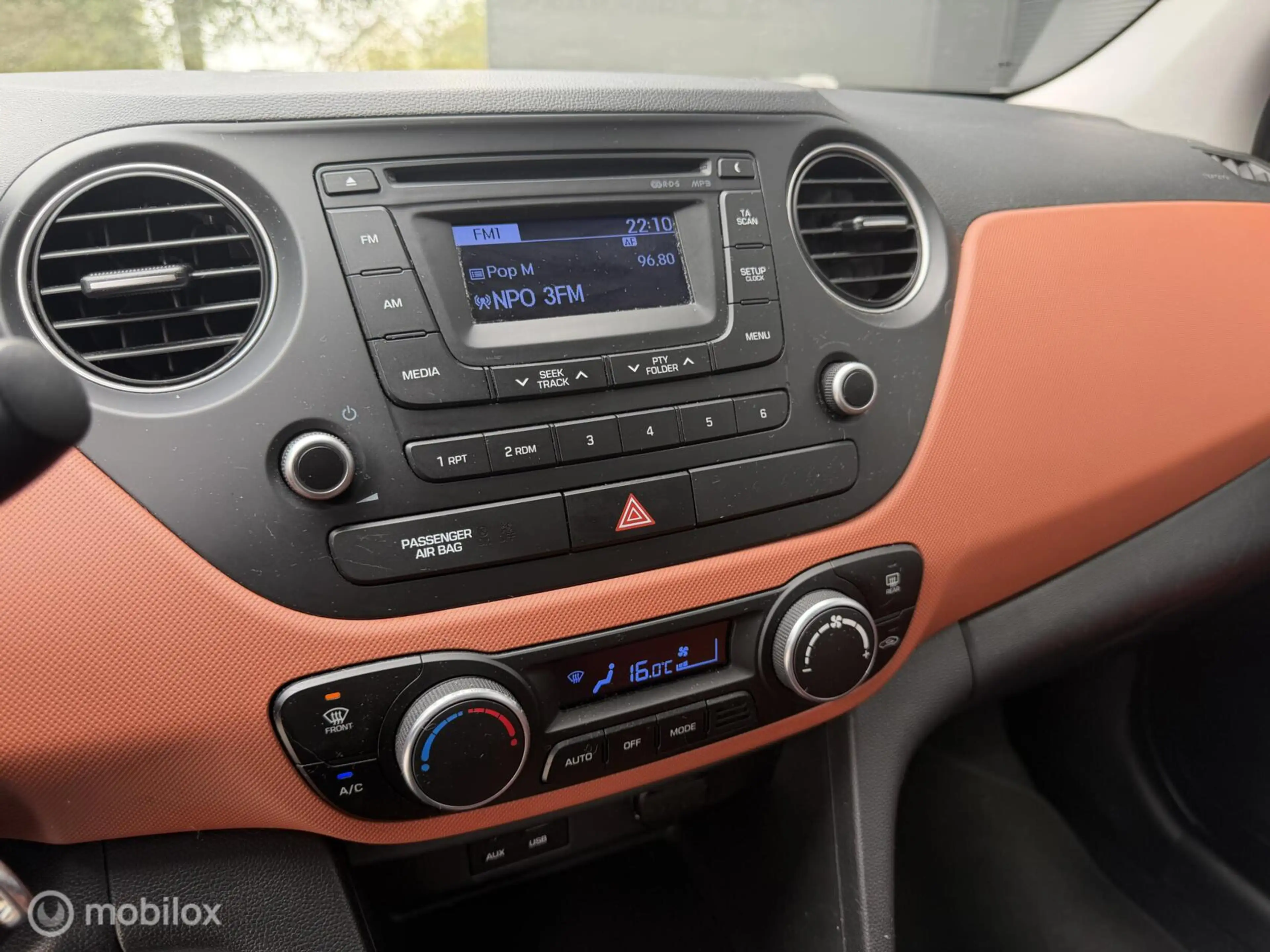 Hyundai i10 1.0i i-Motion Comfort NW APK 1e EIG NW Koppel — photo 11