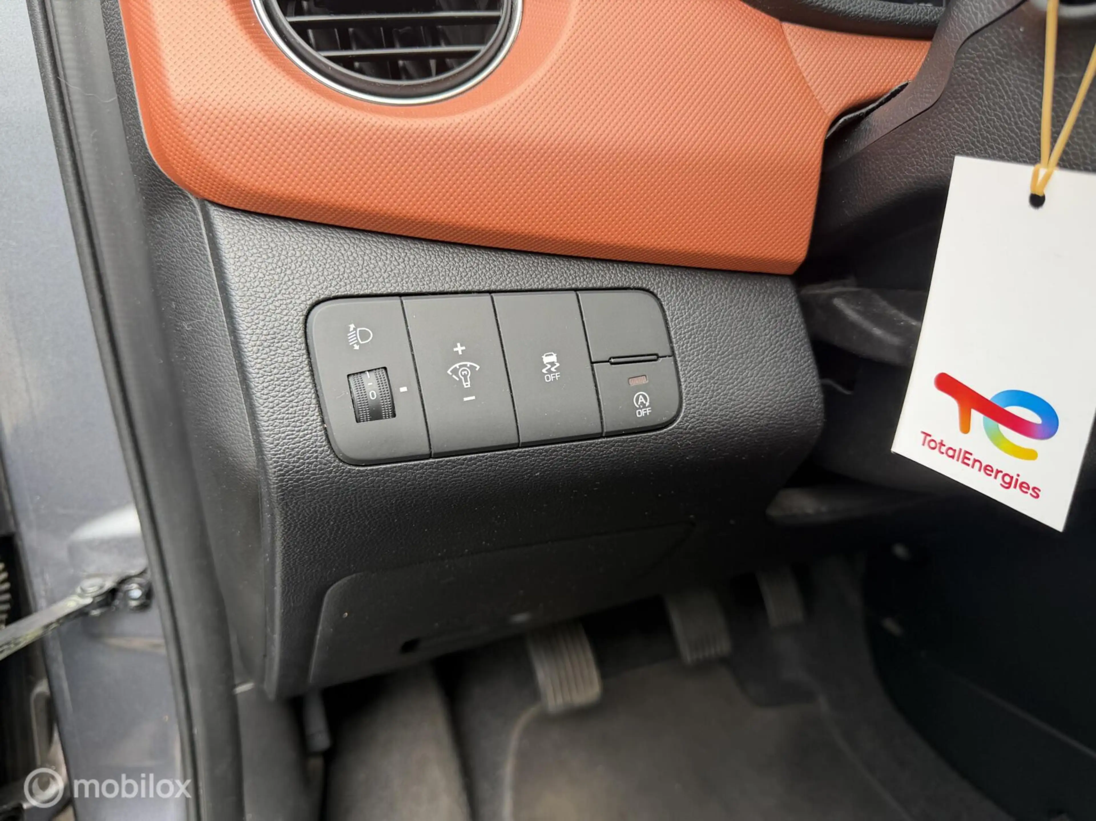Hyundai i10 1.0i i-Motion Comfort NW APK 1e EIG NW Koppel — photo 12