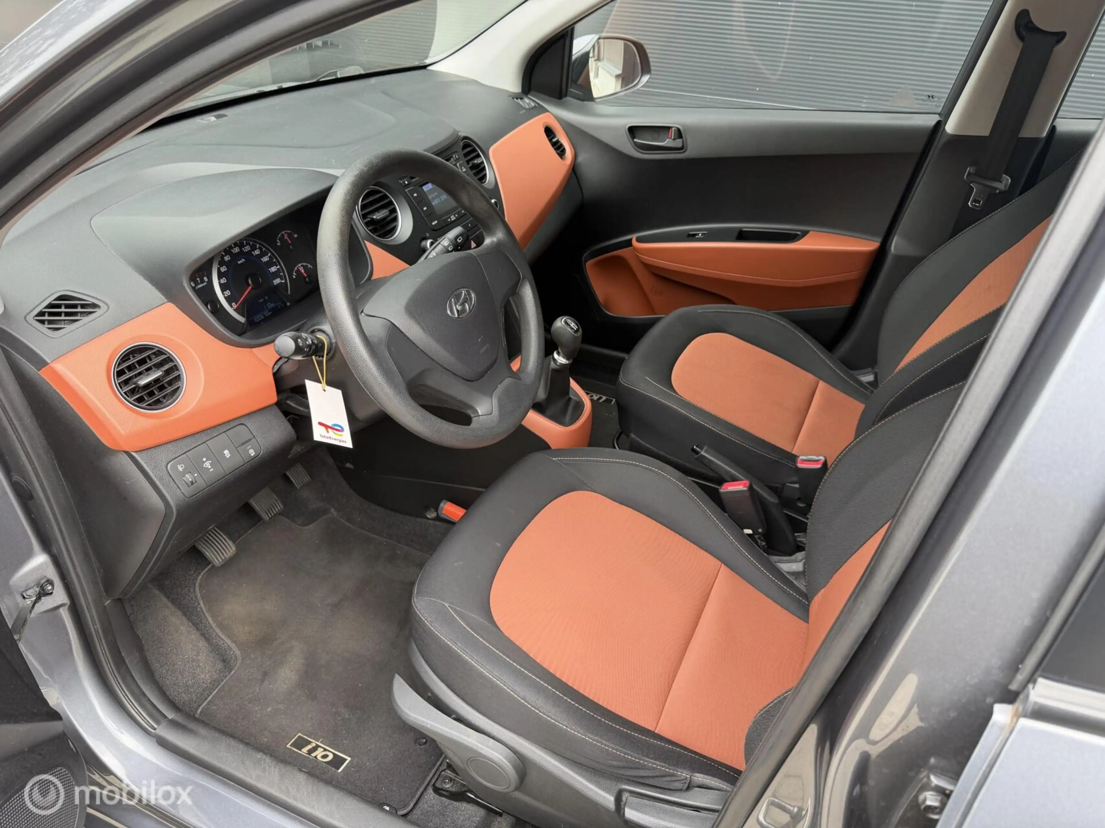 Hyundai i10 1.0i i-Motion Comfort NW APK 1e EIG NW Koppel — photo 6
