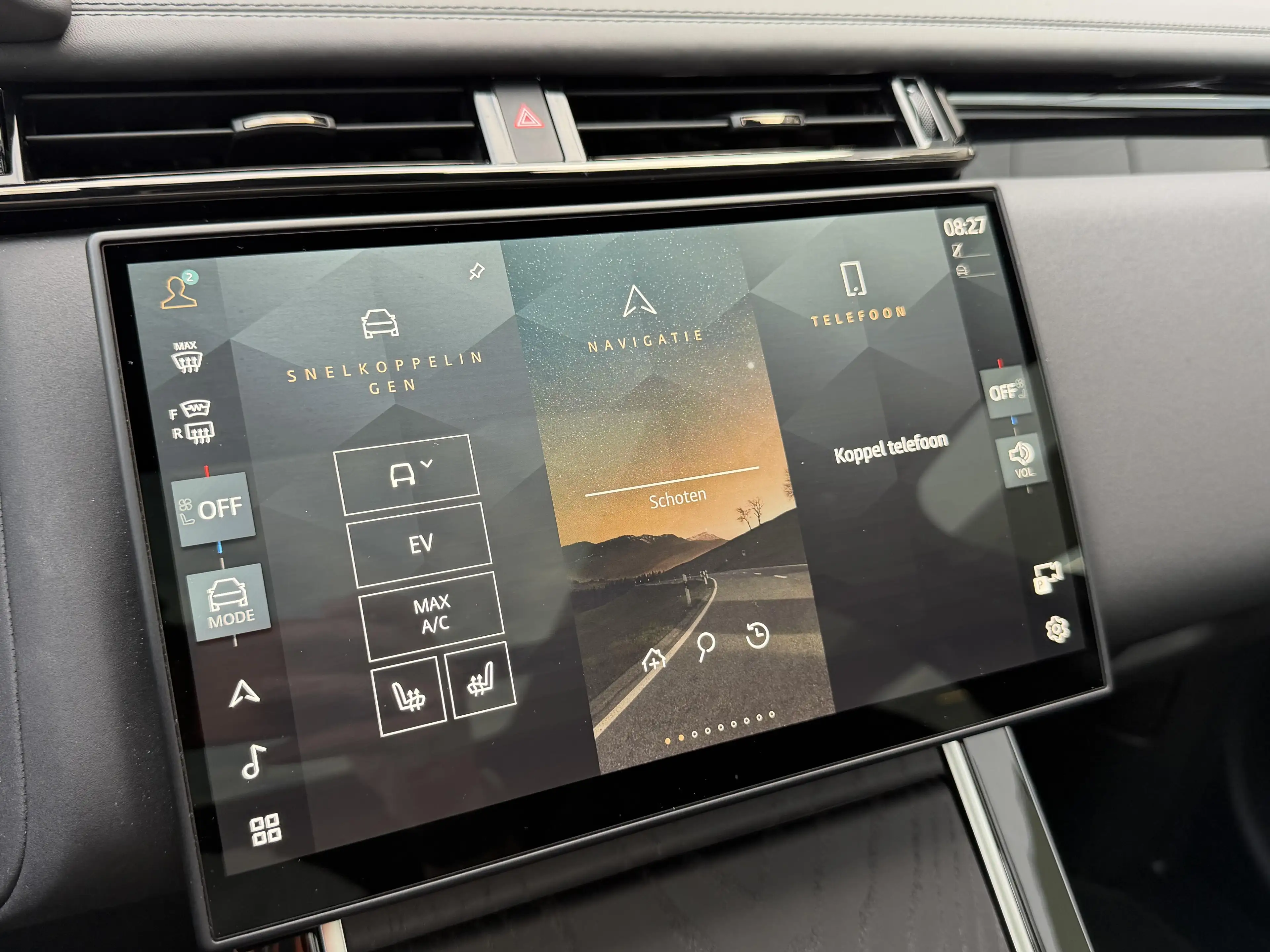 Land Rover Range Rover Velar P400e Dynamic SE — photo 14