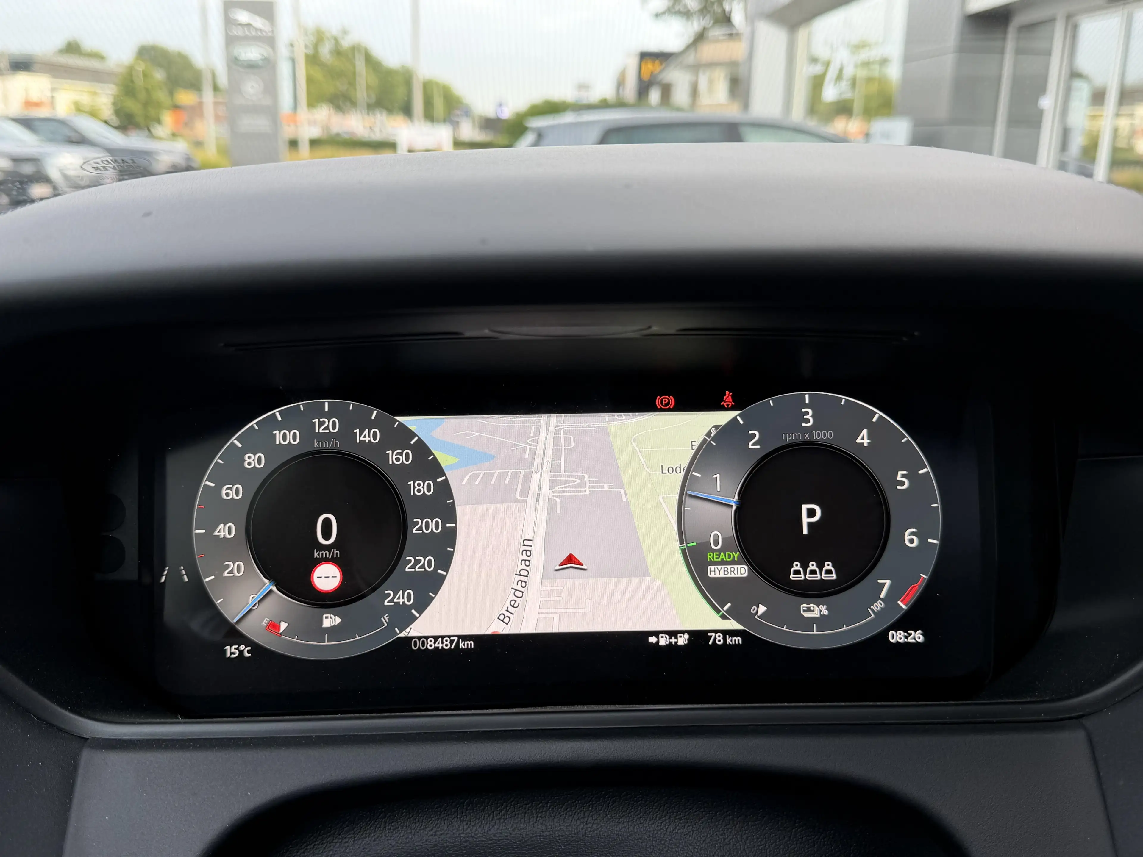 Land Rover Range Rover Velar P400e Dynamic SE — photo 12