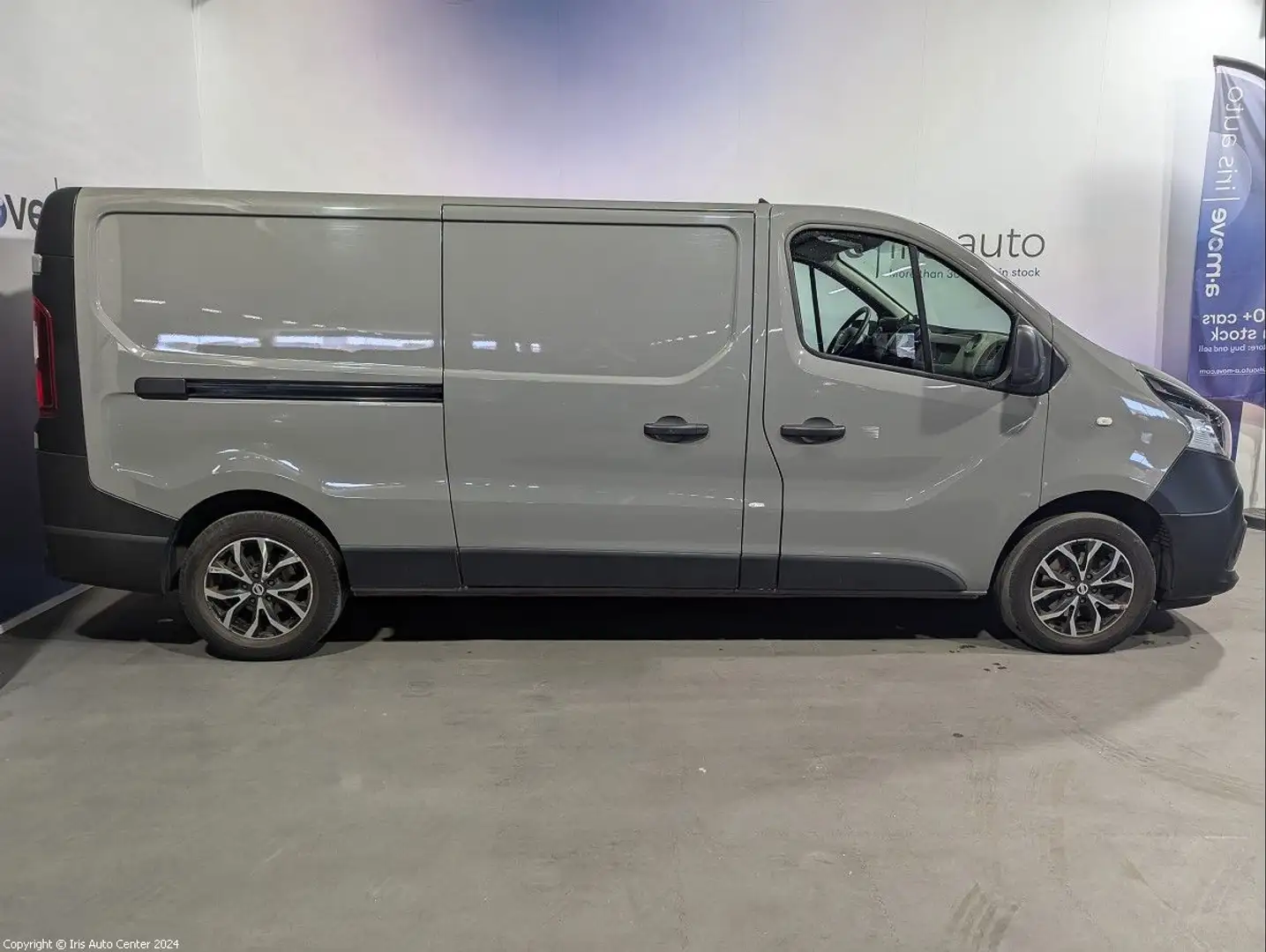 Nissan NV300 1.6 11 975€ NETTO | RADIO | CARPLAY | CAPTEURS AR Grau - 2