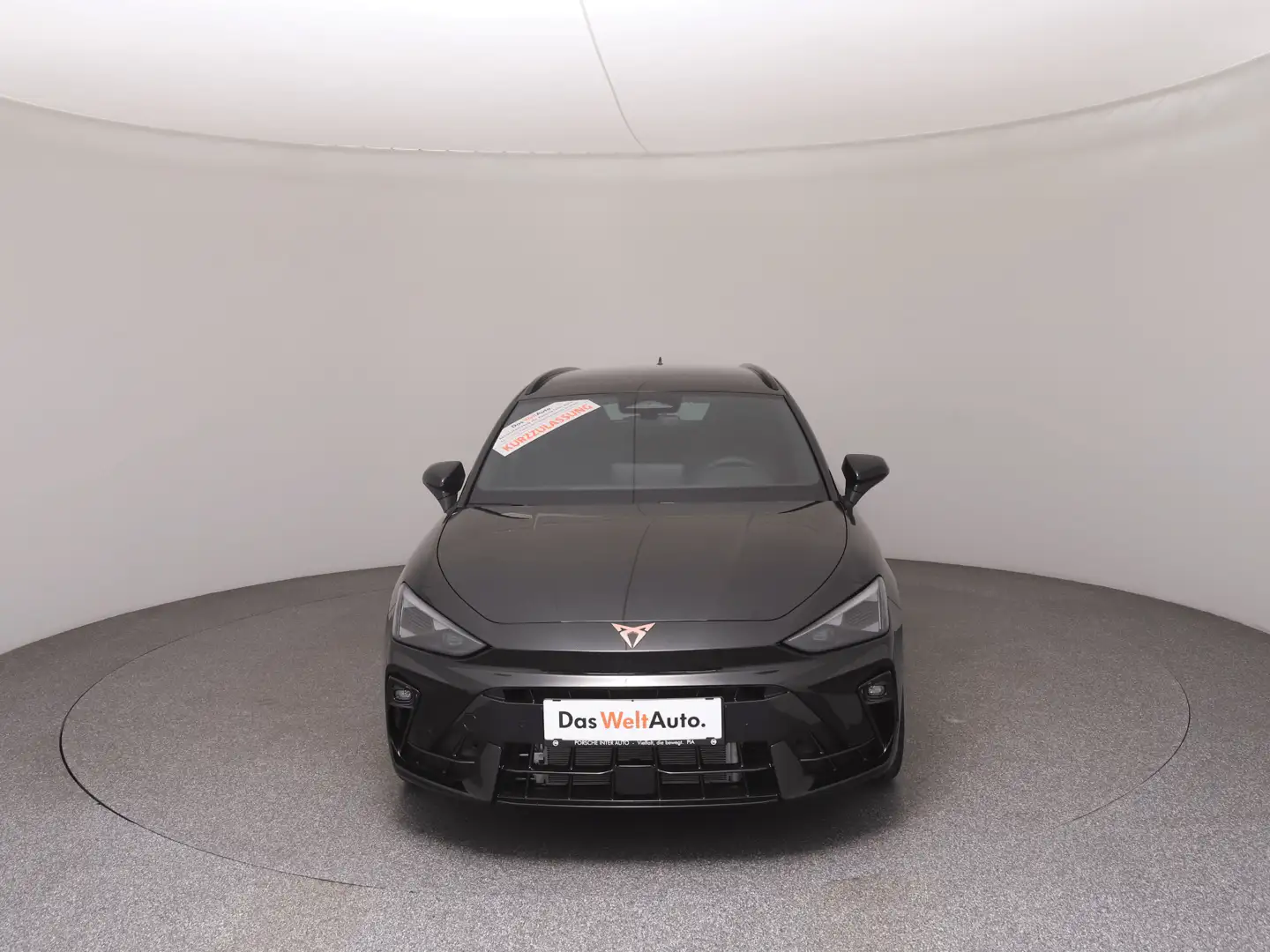 CUPRA Leon 1.5 eTSI DSG Schwarz - 2