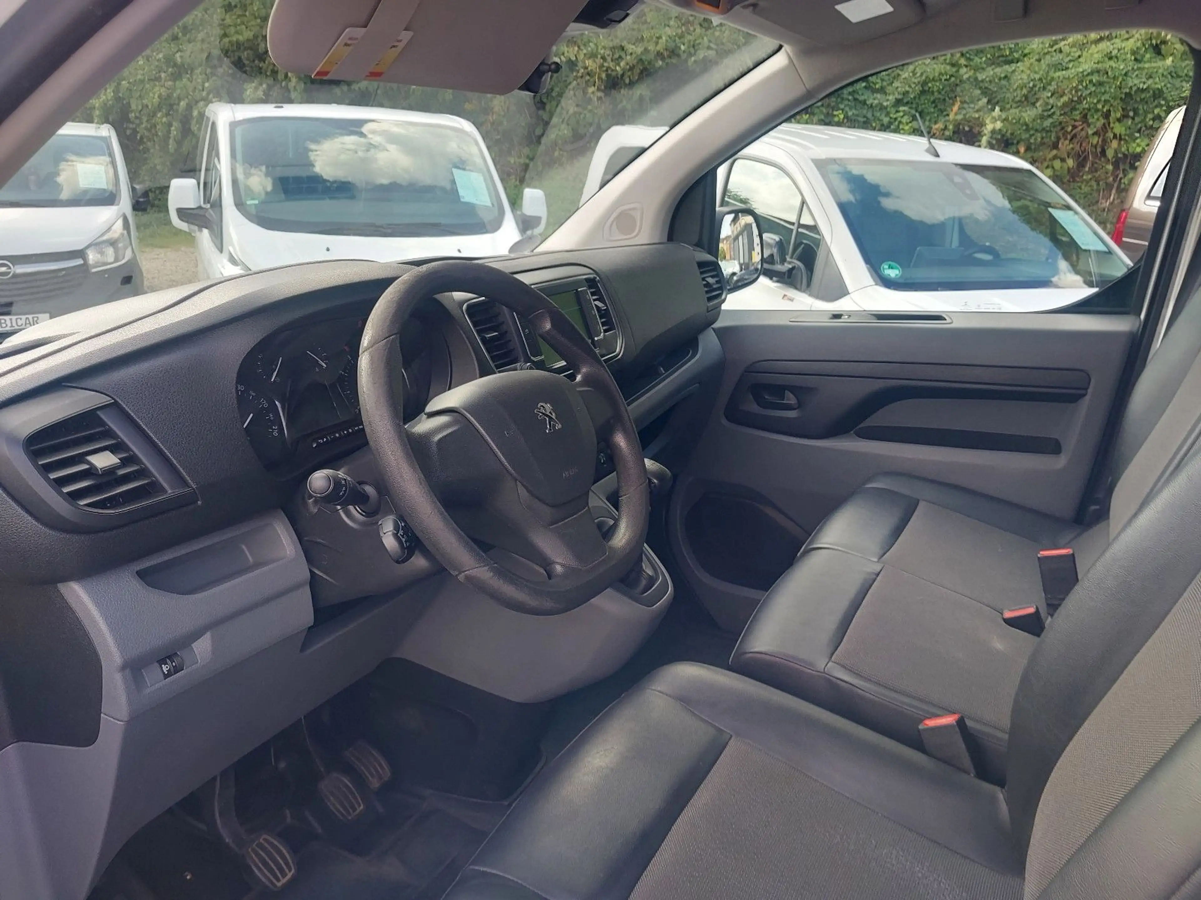 Peugeot Expert Kasten Premium L1 — photo 10
