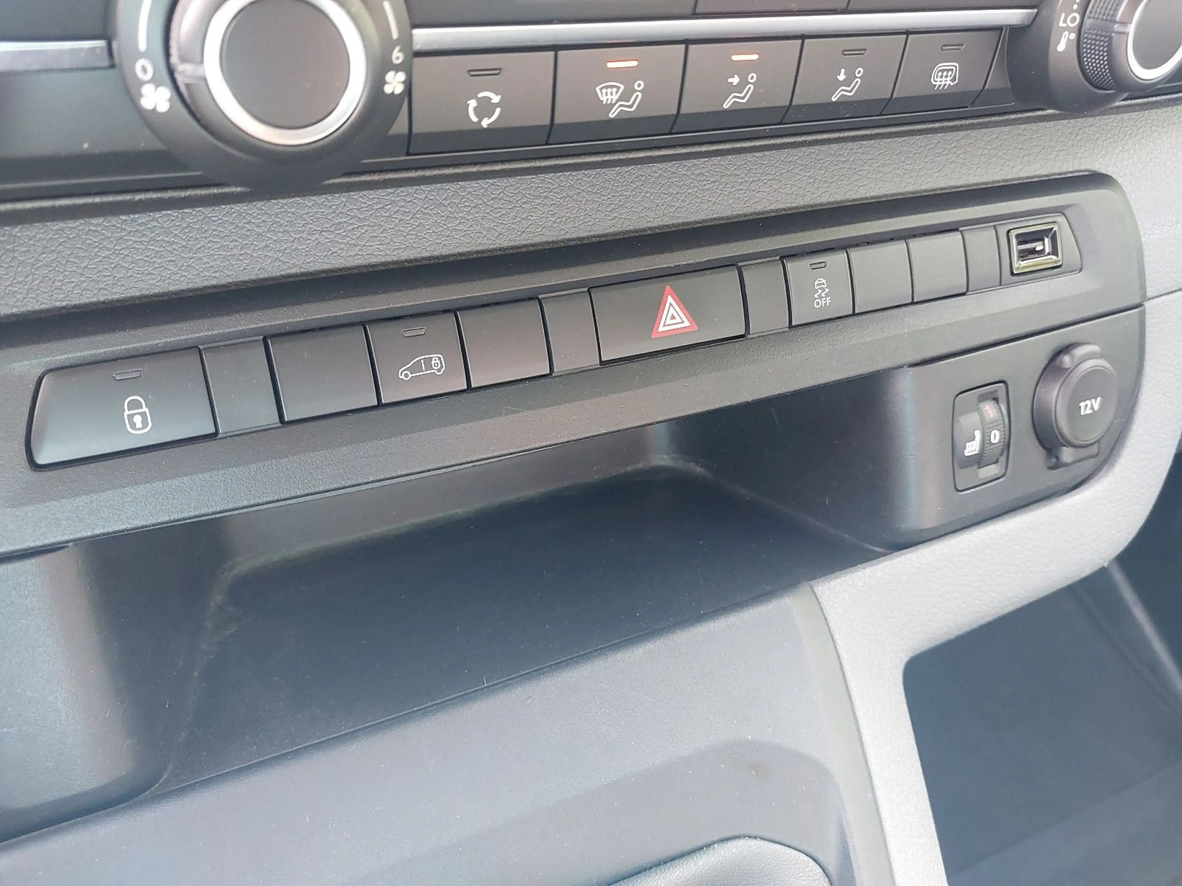 Peugeot Expert Kasten Premium L1 — photo 15