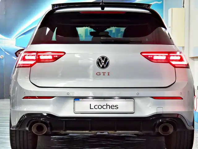 Volkswagen Golf view 12