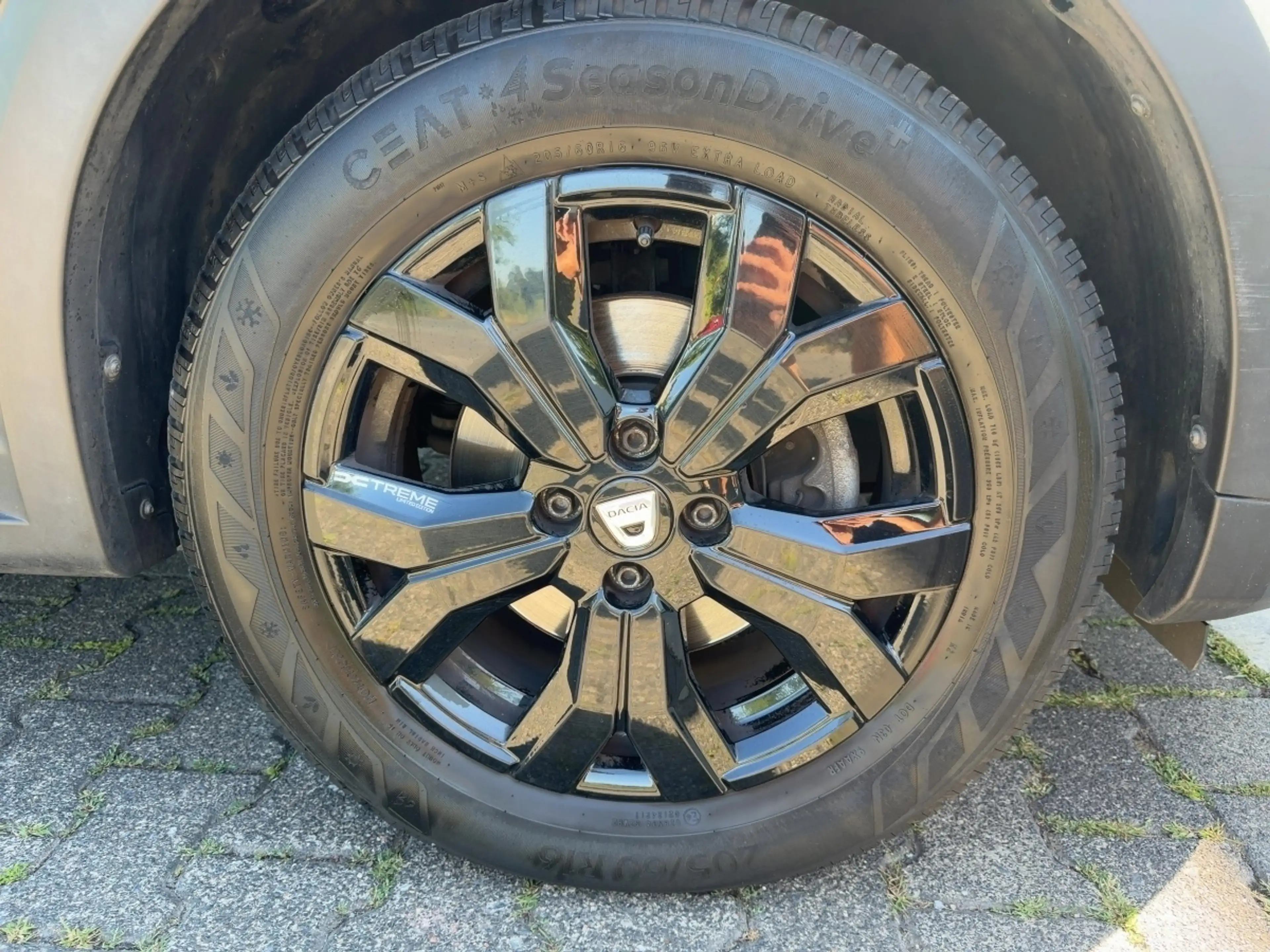 Dacia Jogger TCe100 Extreme+ 7-SITZER — photo 7