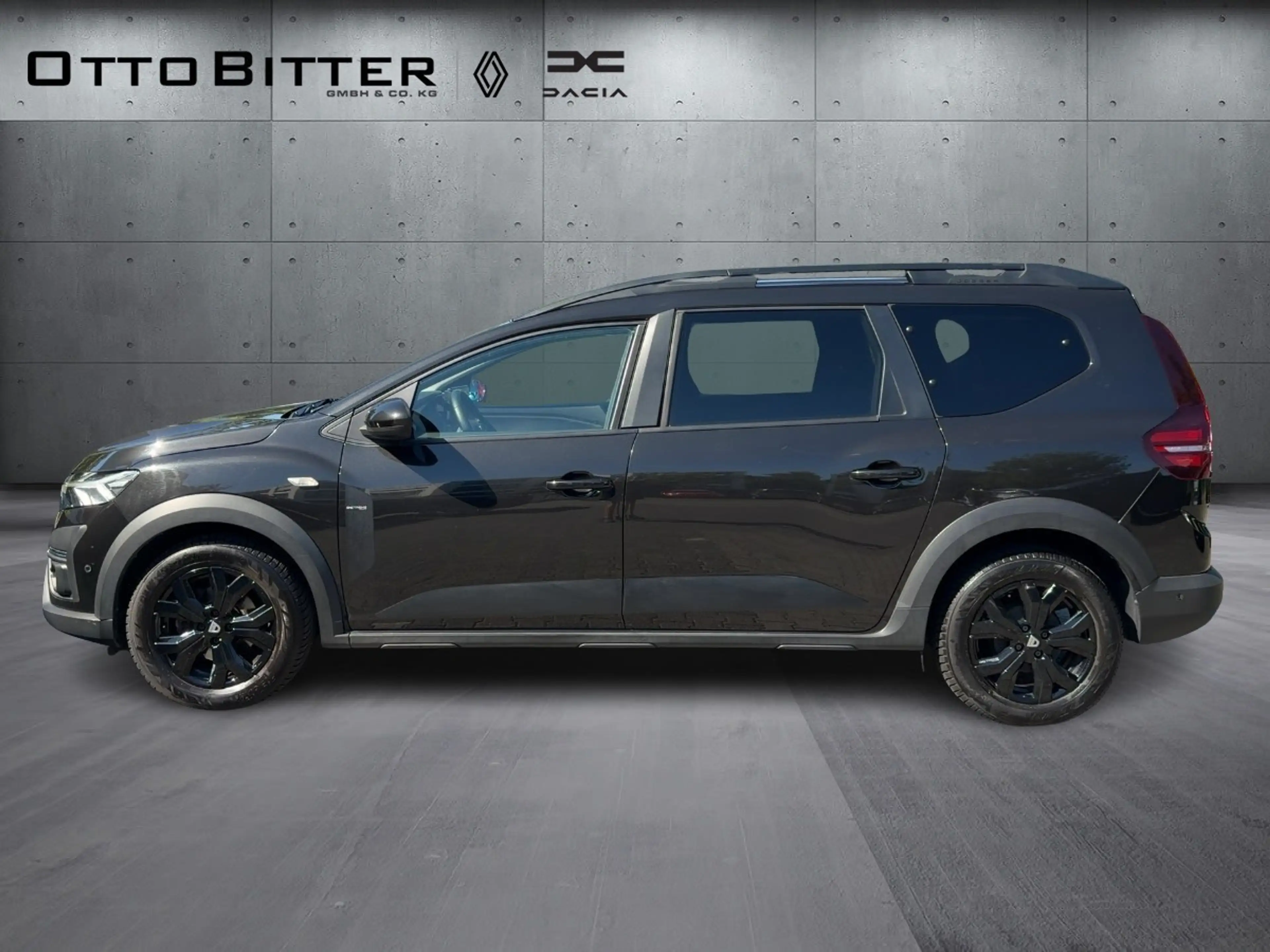 Dacia Jogger TCe100 Extreme+ 7-SITZER — photo 2