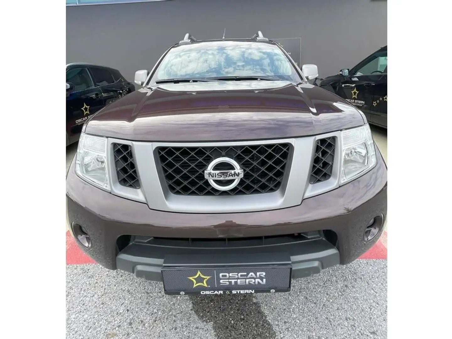 Nissan Navara Pickup Double Cab PLATINUM EVO 4X4 LB 1.Besitz! Schwarz - 2