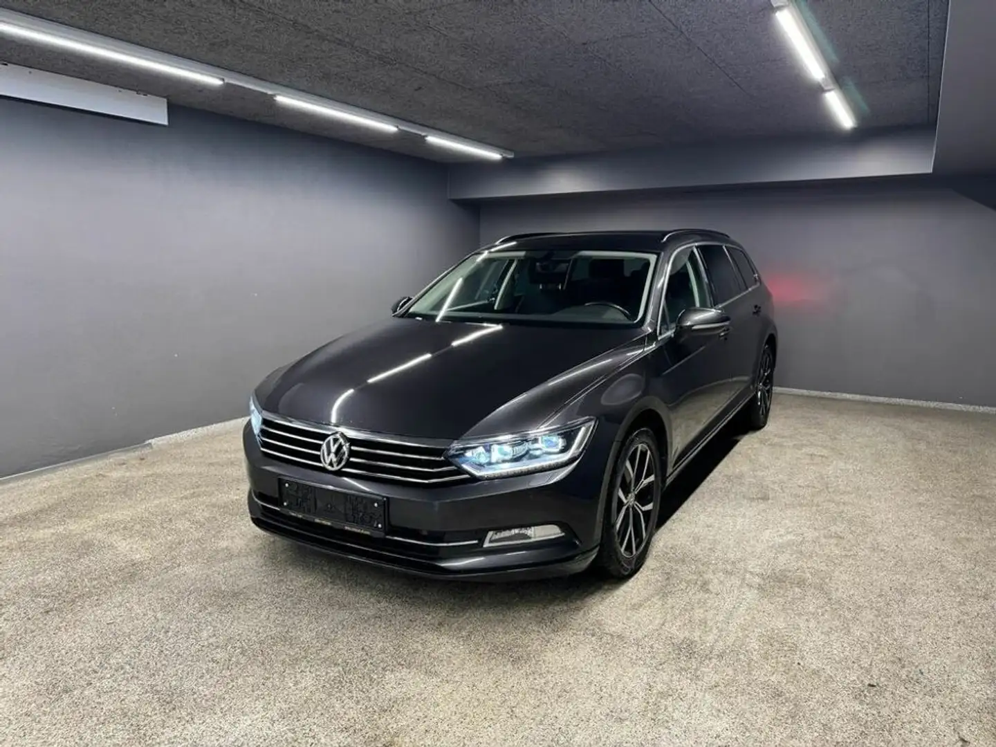 Volkswagen Passat Comfortline BMT/Start-Stopp 4Motion Gris - 1
