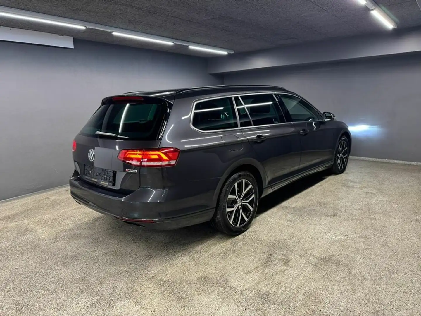 Volkswagen Passat Comfortline BMT/Start-Stopp 4Motion Gris - 2