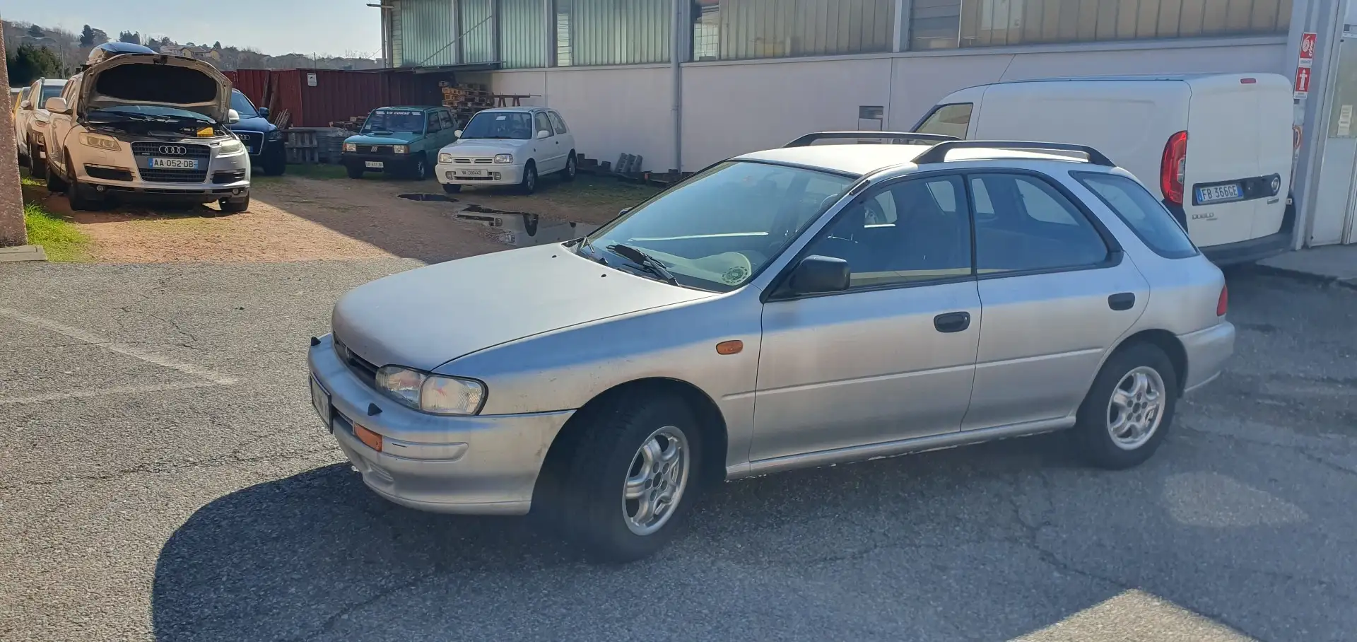 Subaru Impreza CW 2.0 c/abs 4wd Gris - 1