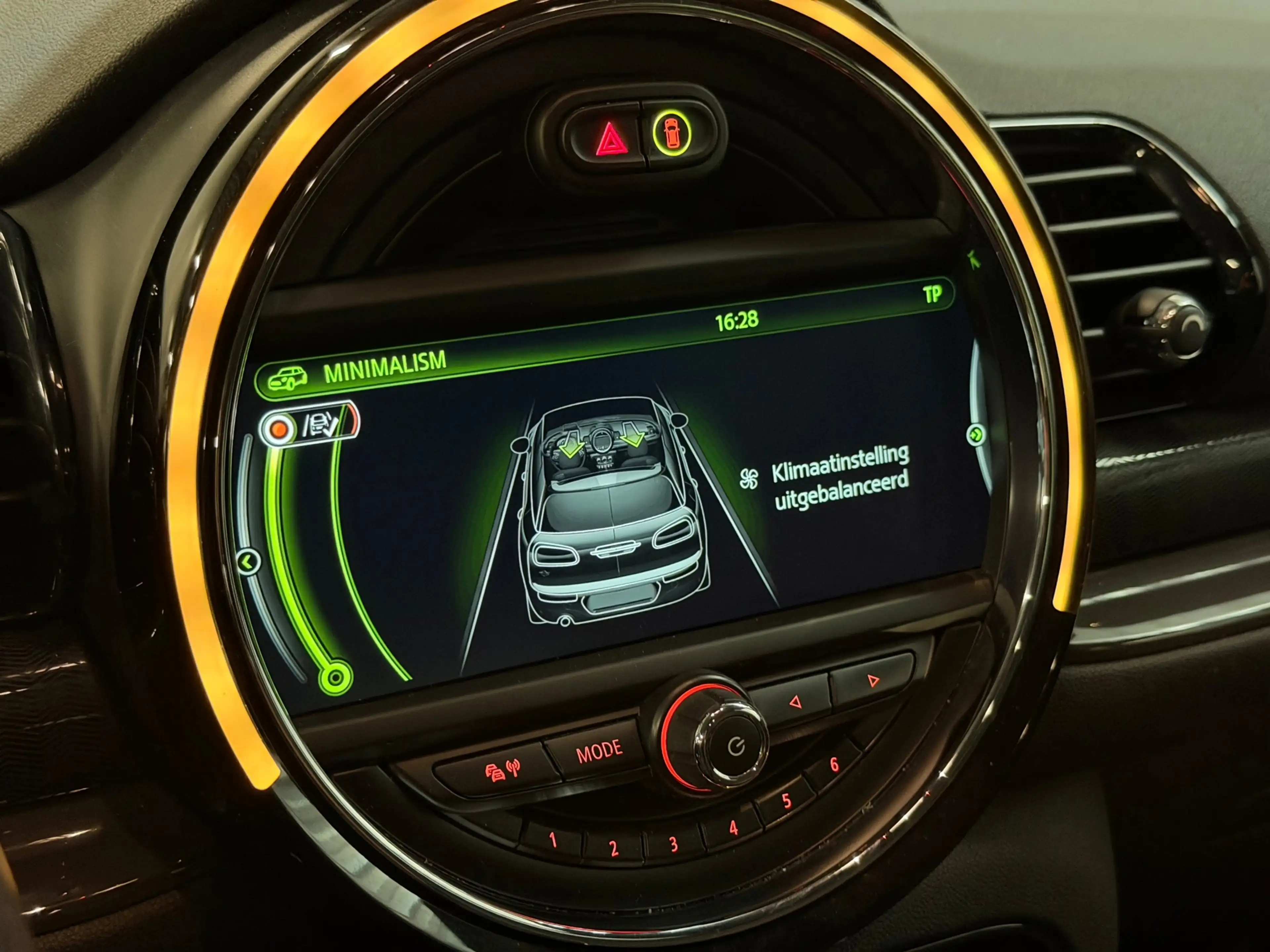 MINI Cooper Clubman 1.5 Business AIRCO/NAVI/CRUISE/PDC/ISOFIX/MULTIMED — photo 37
