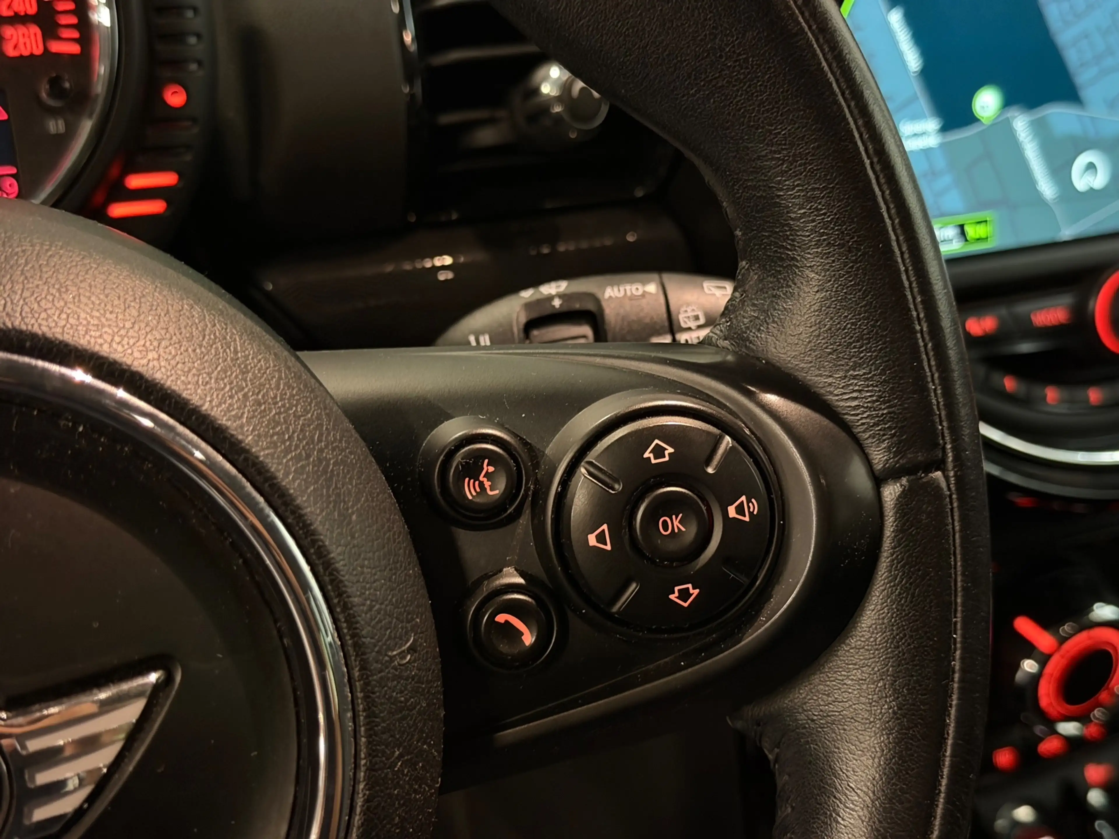 MINI Cooper Clubman 1.5 Business AIRCO/NAVI/CRUISE/PDC/ISOFIX/MULTIMED — photo 30