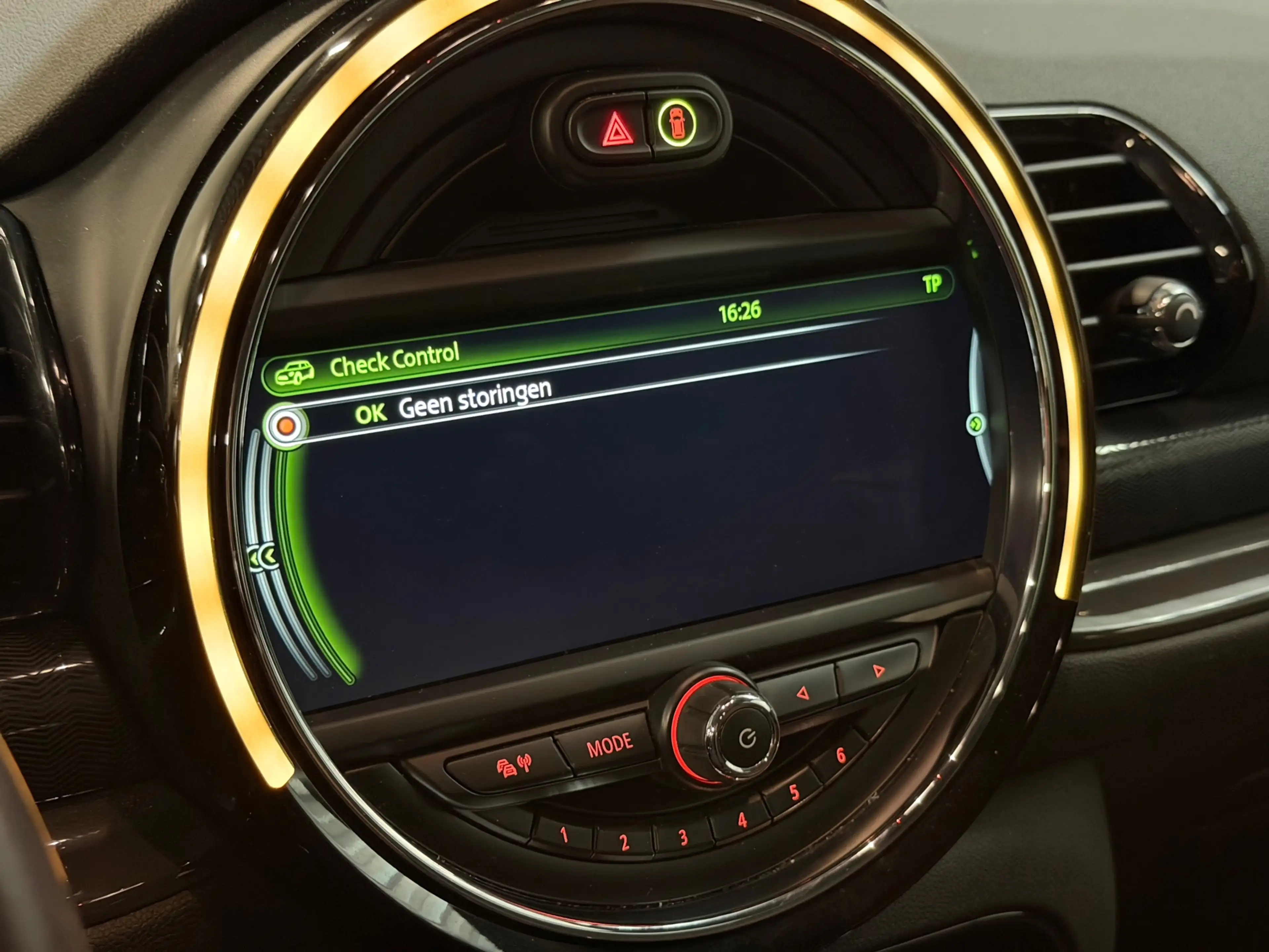 MINI Cooper Clubman 1.5 Business AIRCO/NAVI/CRUISE/PDC/ISOFIX/MULTIMED — photo 21