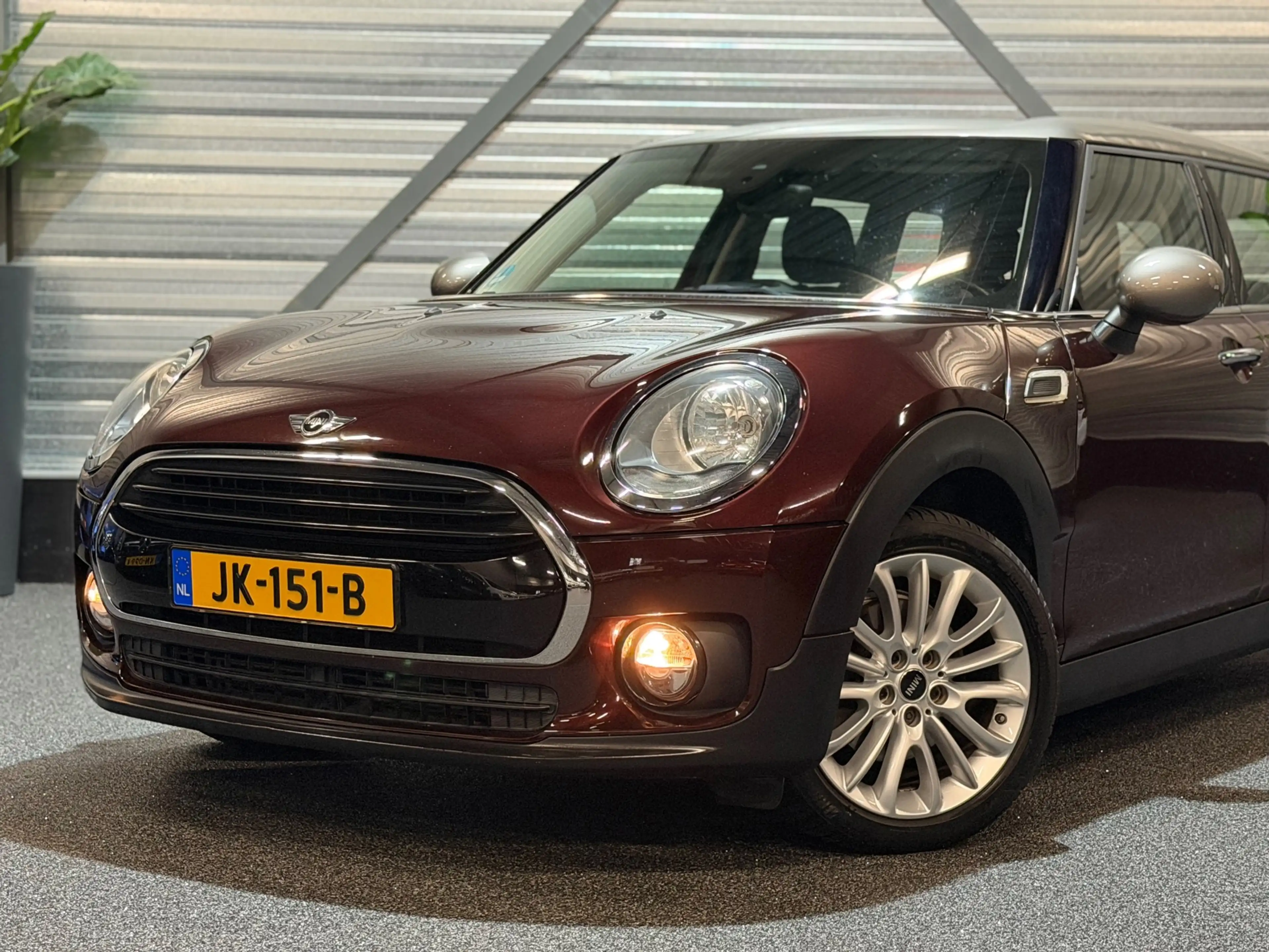 MINI Cooper Clubman 1.5 Business AIRCO/NAVI/CRUISE/PDC/ISOFIX/MULTIMED — photo 16