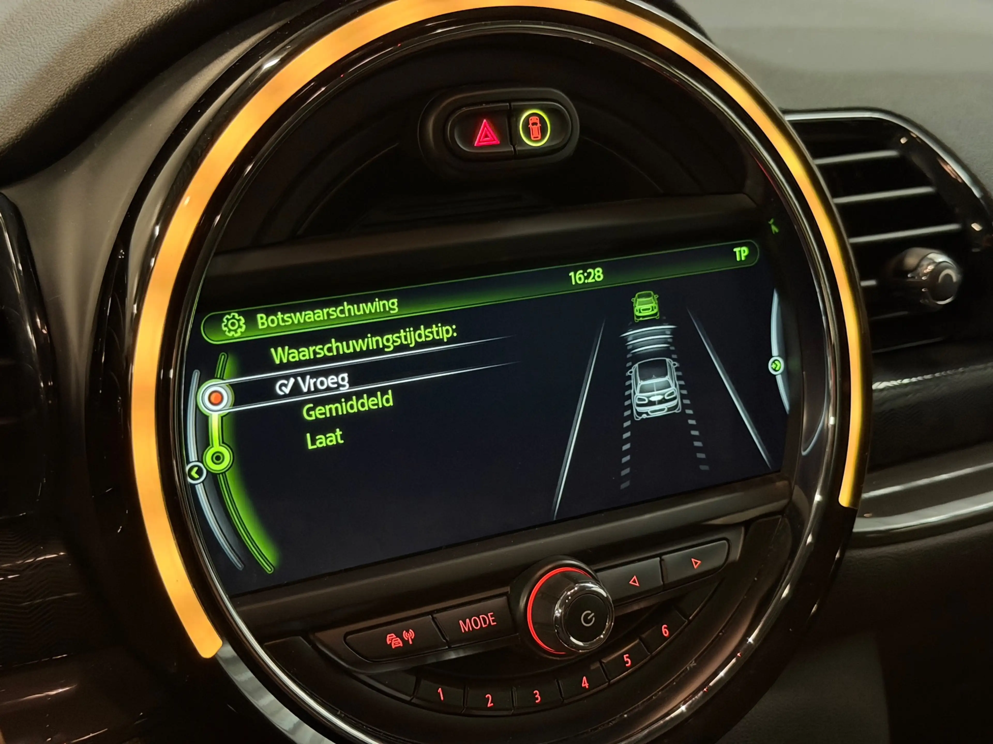 MINI Cooper Clubman 1.5 Business AIRCO/NAVI/CRUISE/PDC/ISOFIX/MULTIMED — photo 27