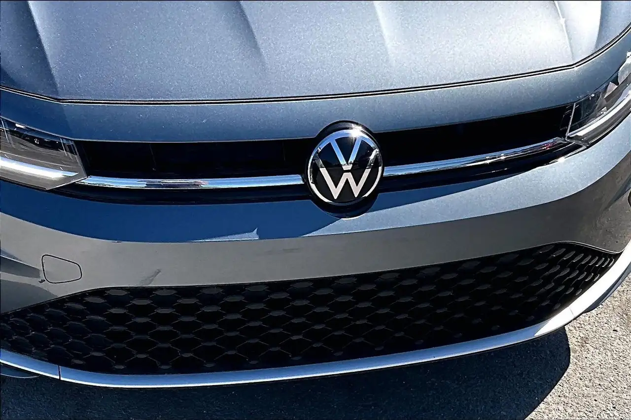 Volkswagen Jetta снимка Volkswagen Jetta