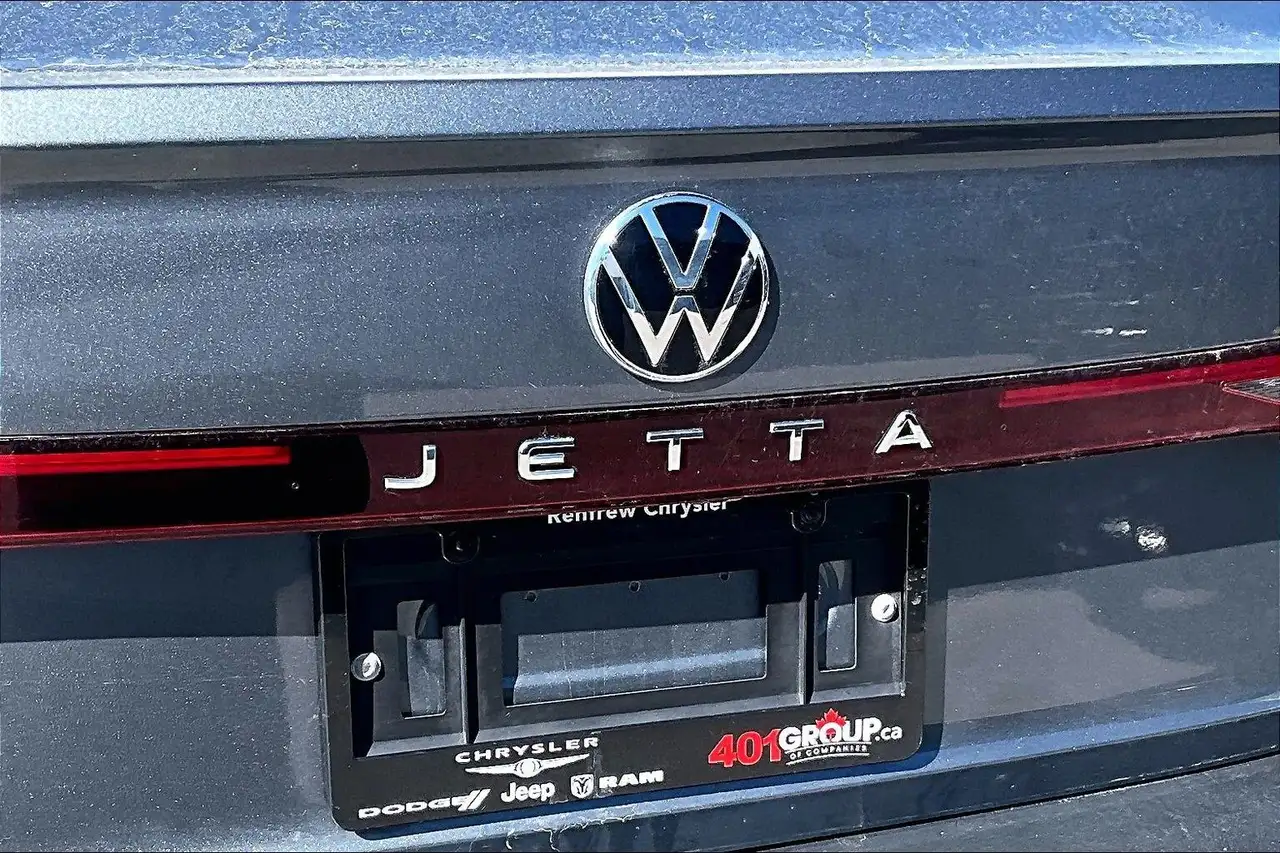 Volkswagen Jetta снимка Volkswagen Jetta