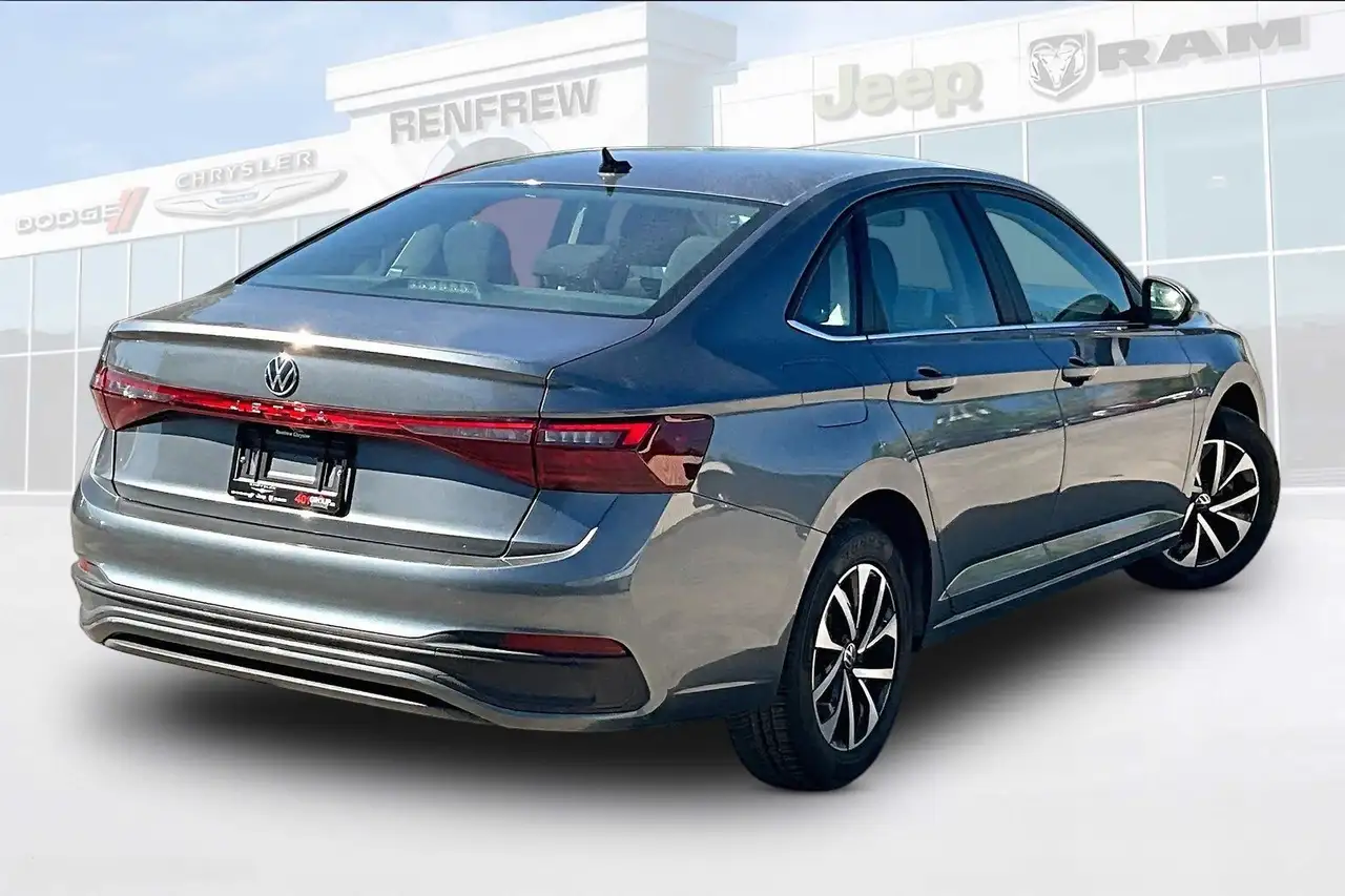 Volkswagen Jetta снимка Volkswagen Jetta