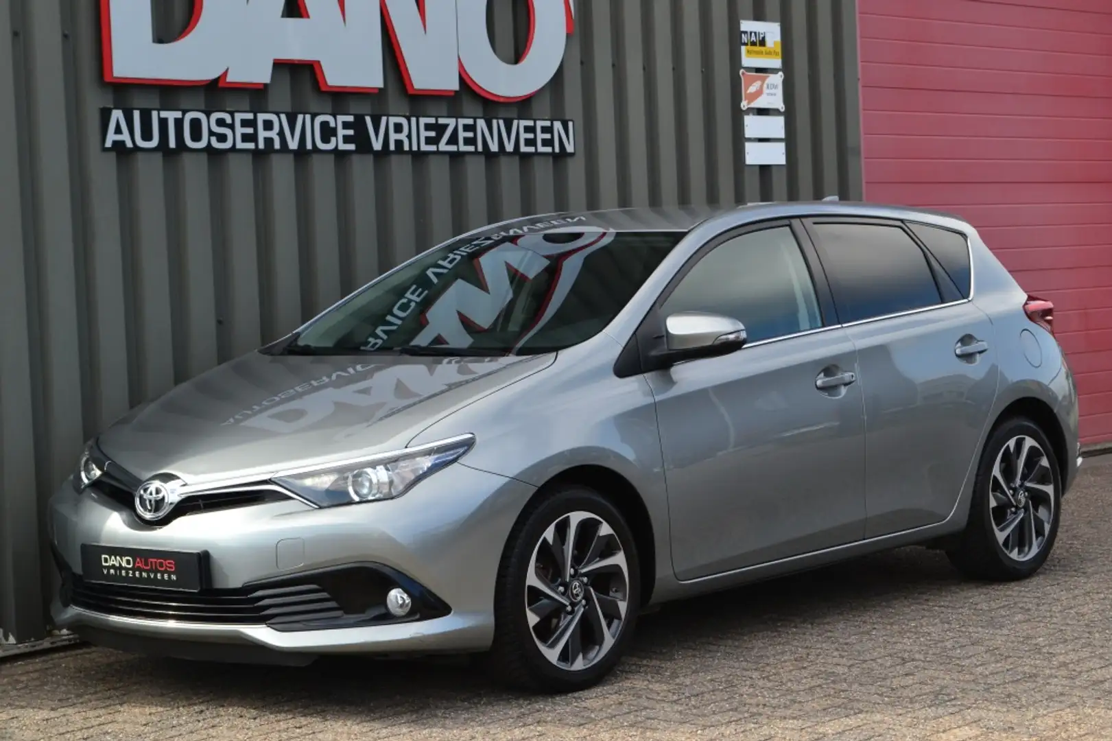 Toyota Auris 1.2 T Dynamic Camera/PDC/1e eigenaar/17'' inch Grijs - 1