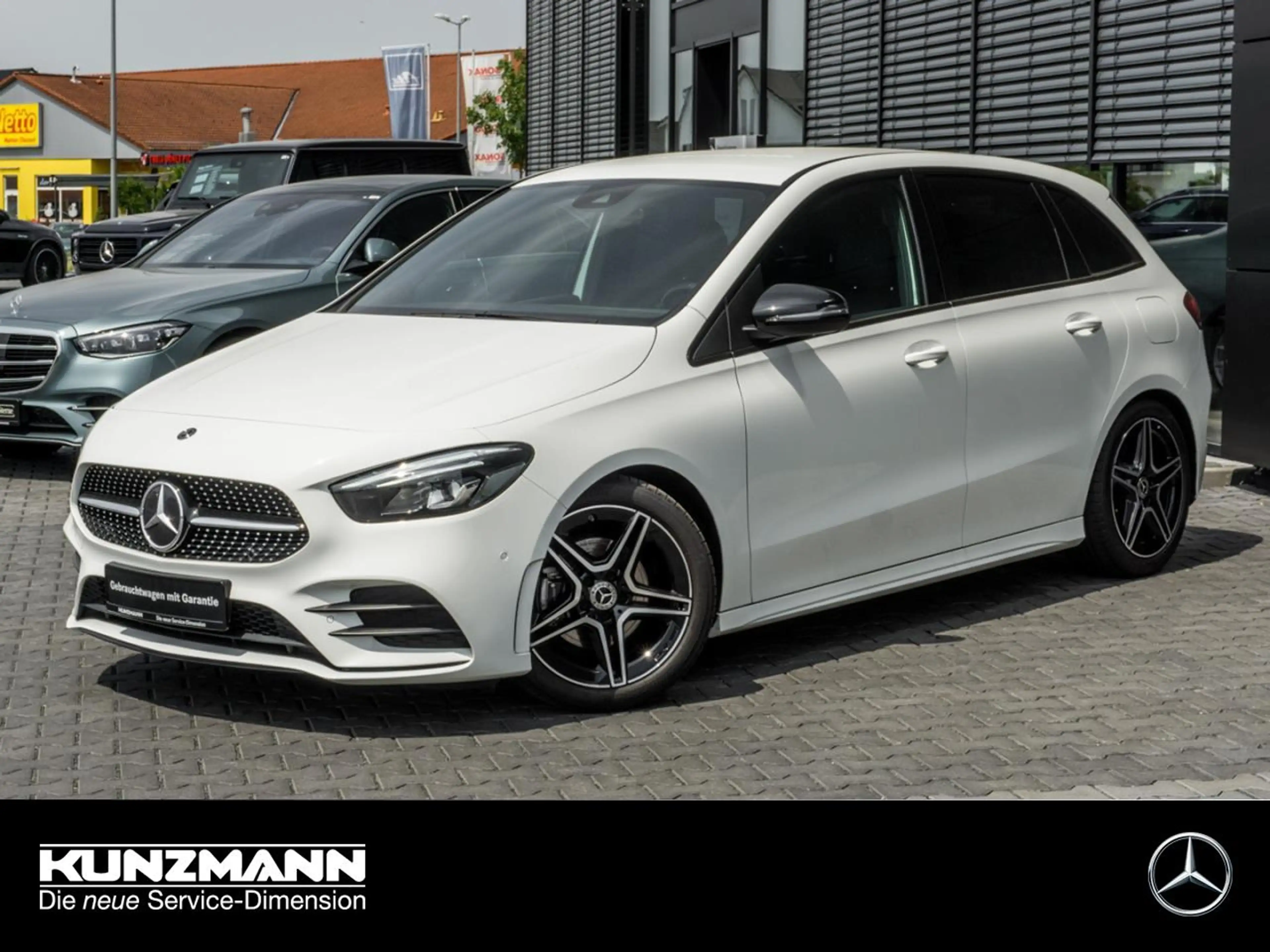 Mercedes-Benz B 200 AMG Night MBUX Navi+ Kamera Easy-Pack