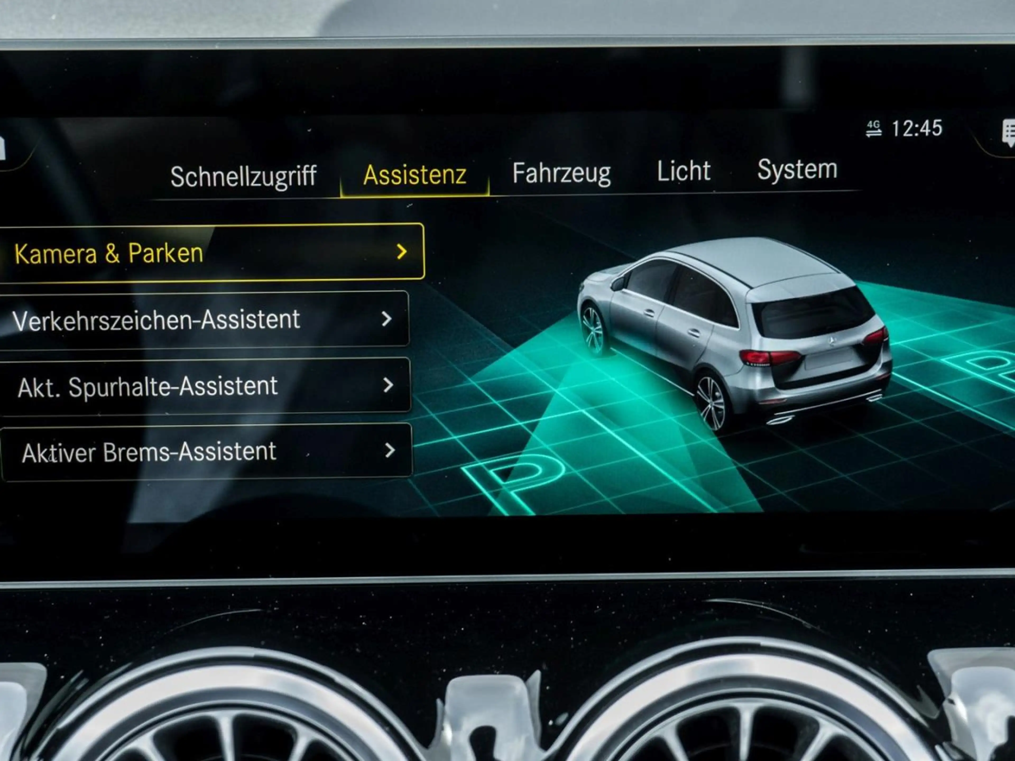 Mercedes-Benz B 200 AMG Night MBUX Navi+ Kamera Easy-Pack — photo 14