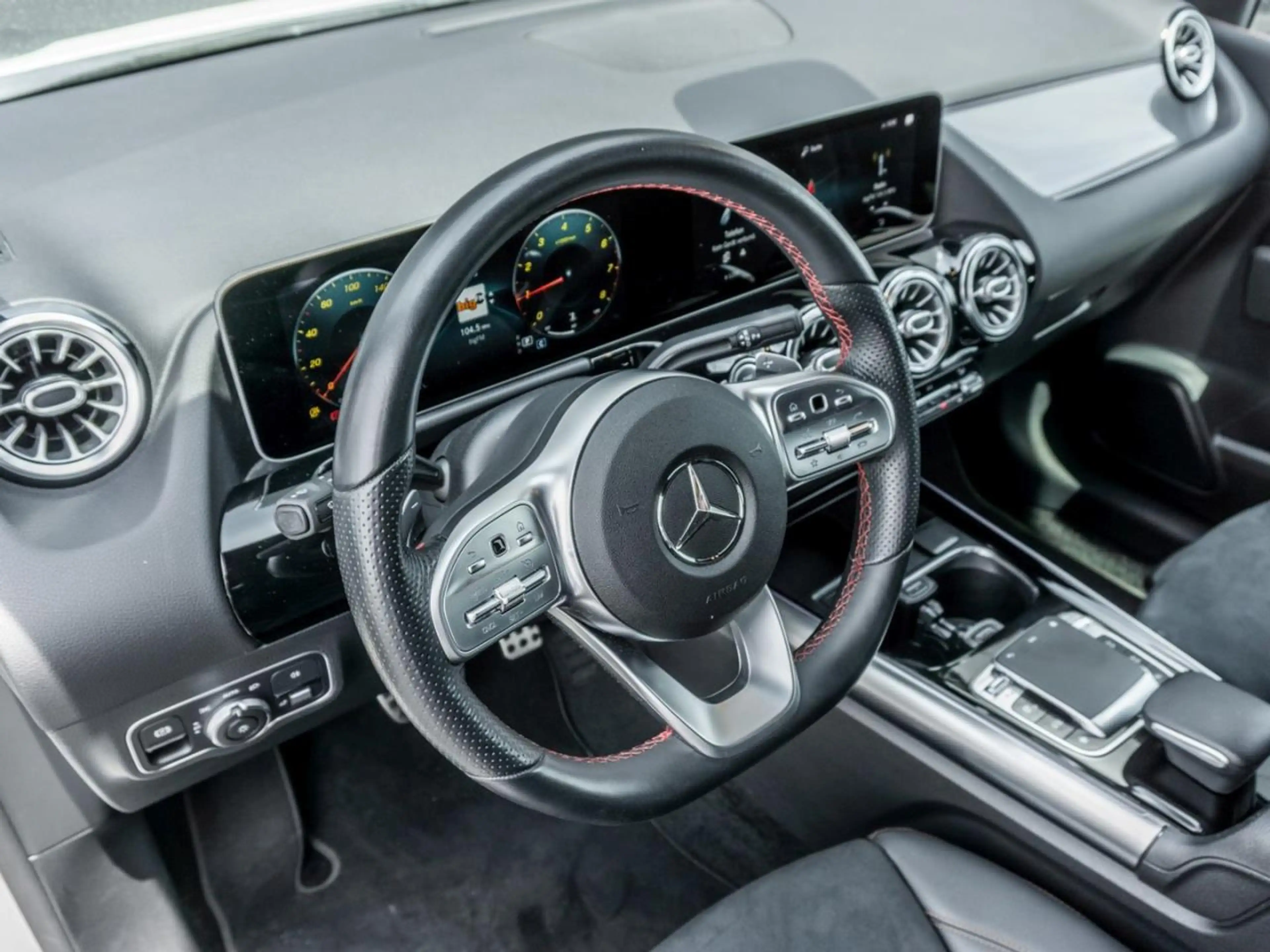 Mercedes-Benz B 200 AMG Night MBUX Navi+ Kamera Easy-Pack — photo 6