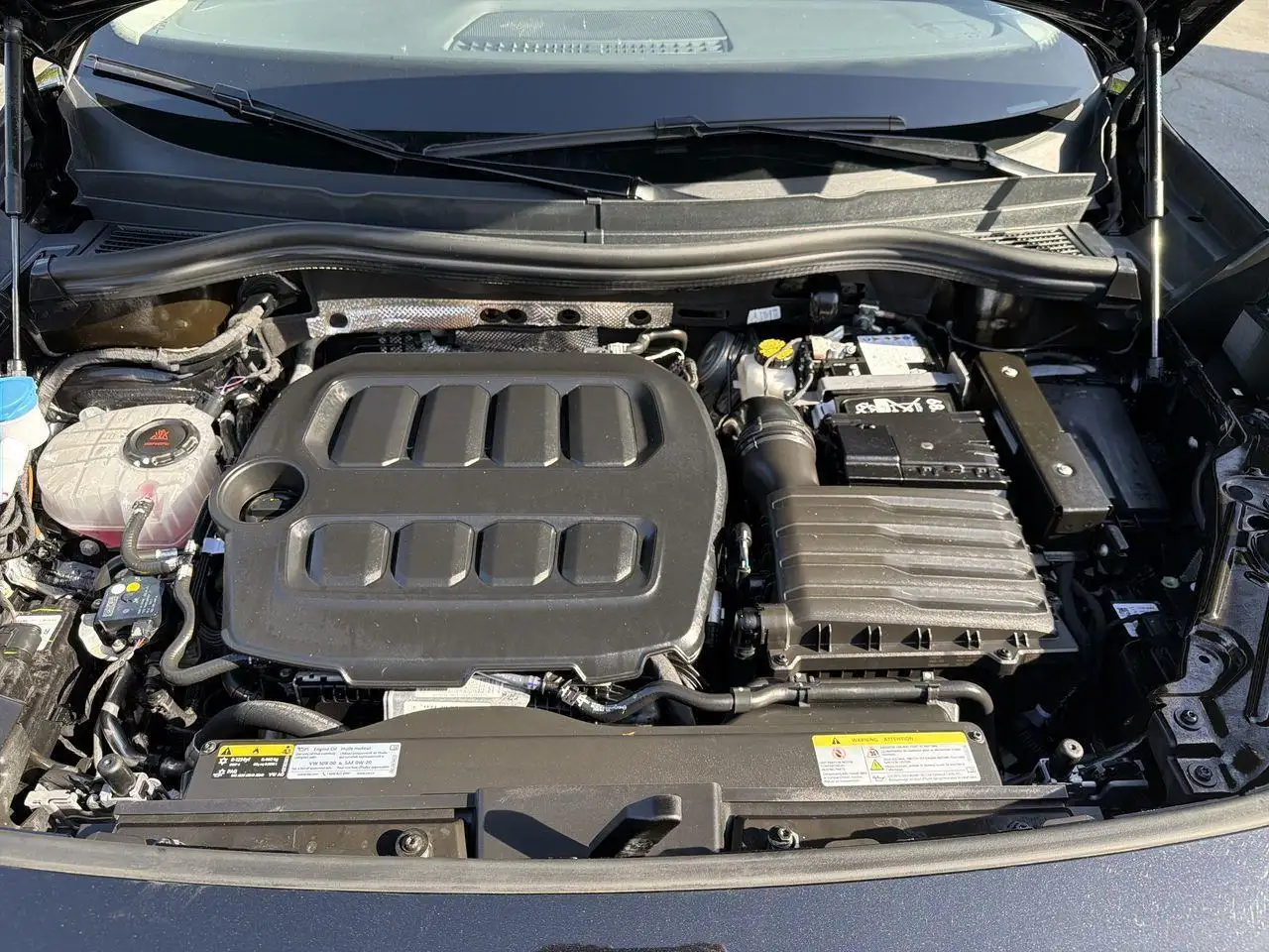 Volkswagen Tiguan снимка Volkswagen Tiguan