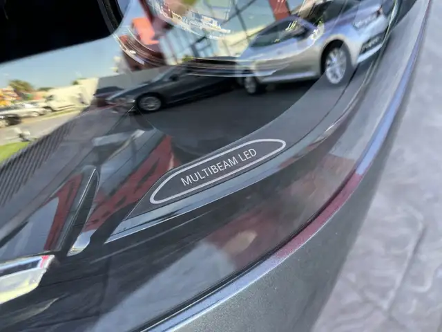 Mercedes-Benz 450 view 14