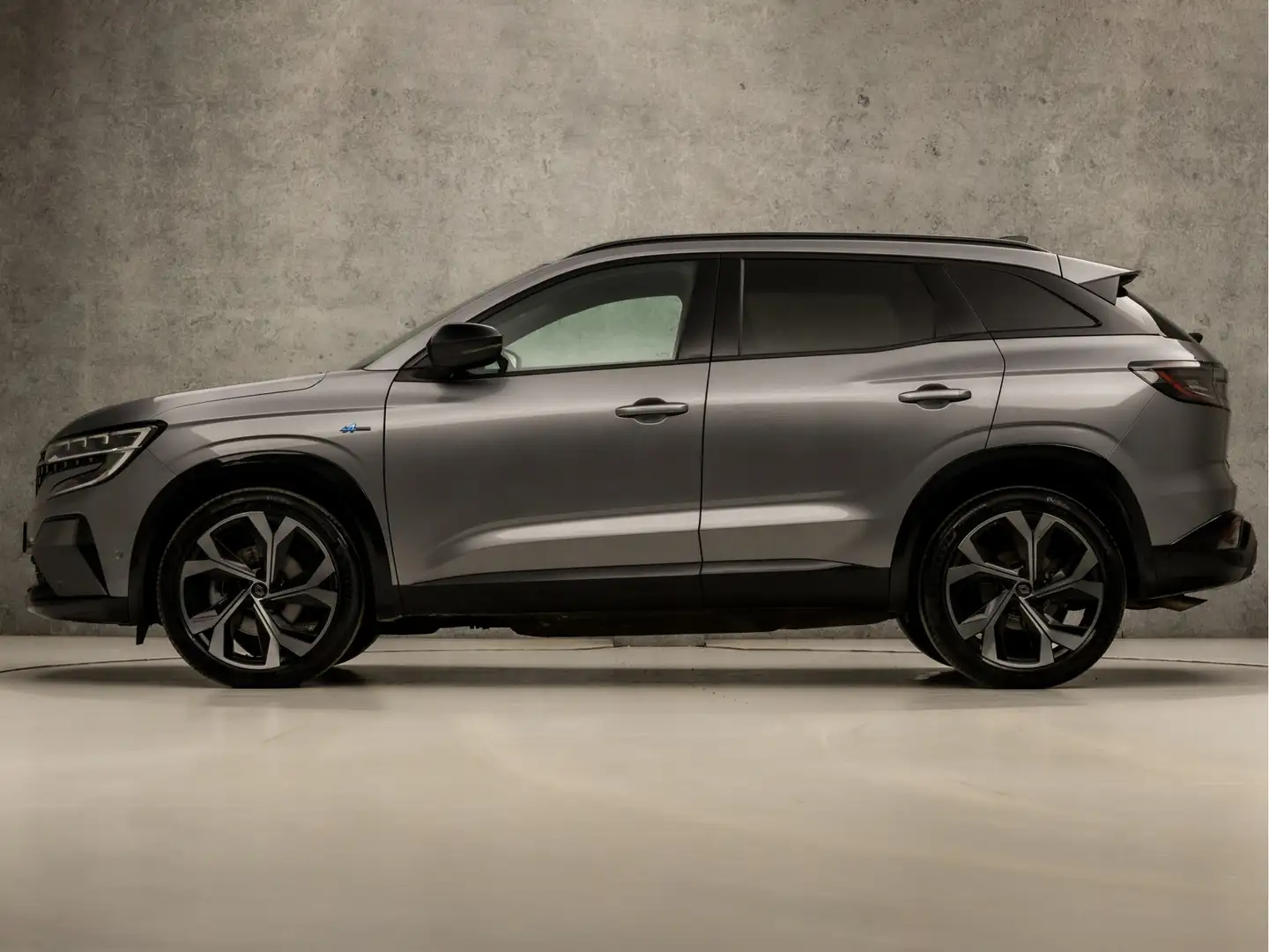 Renault Austral 1.2 E-Tech full hybrid 200 esprit Alpine 200Pk Aut Grijs - 2