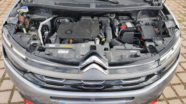 Citroen C5 Aircross view 15