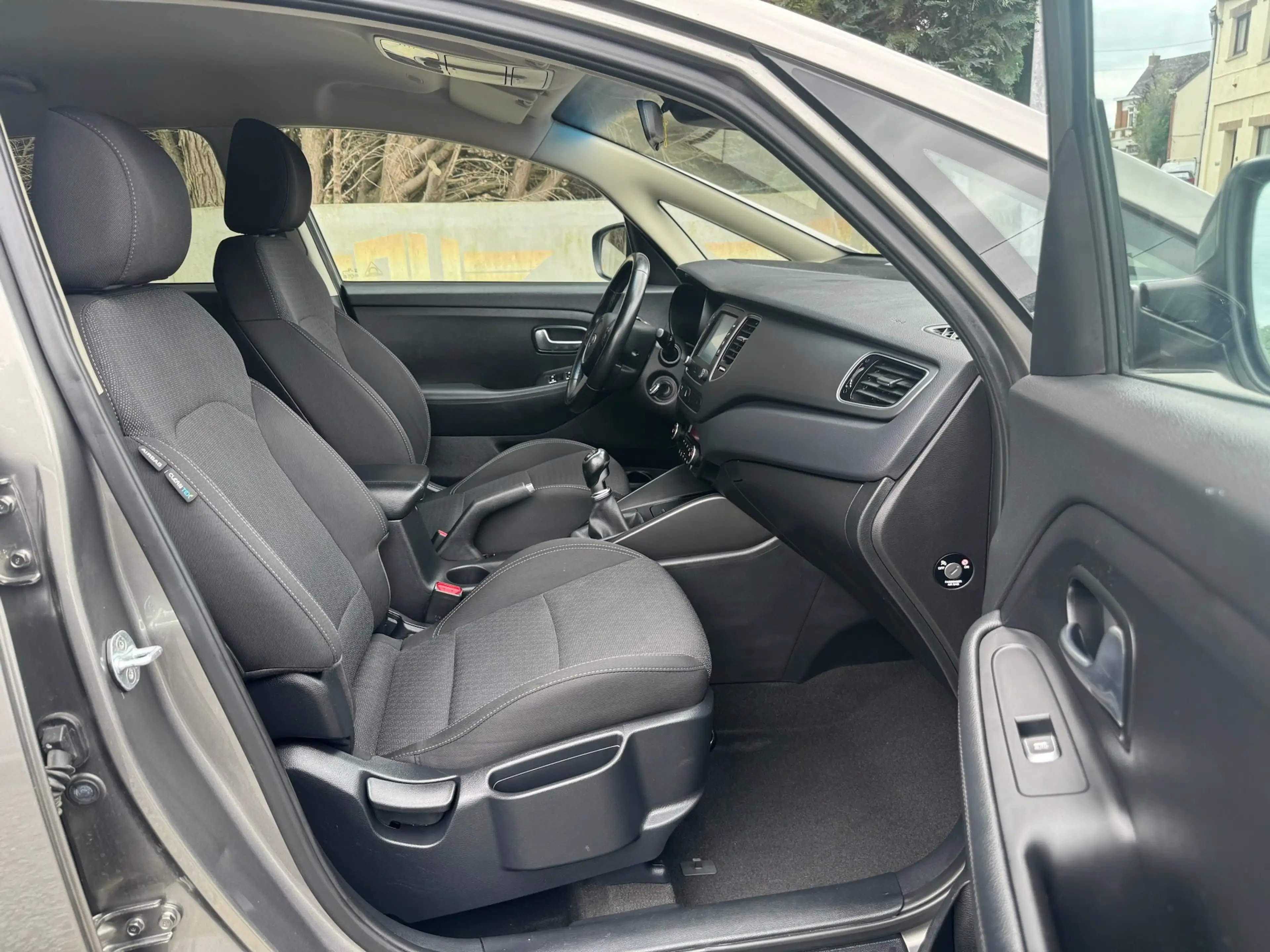 Kia Carens 1.7 CRDI Fusion 7Place/Navi/Camera/Clim Dig/Gar12M — photo 10