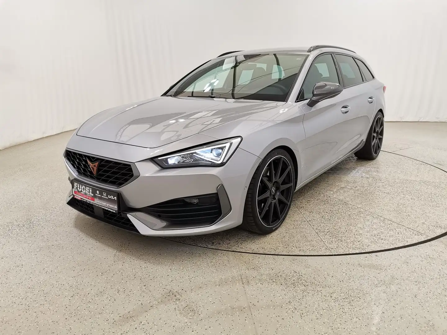 CUPRA Leon ST 2.0 TSI VZ 4DriveLED|virt.Cock.|Navi Silber - 2