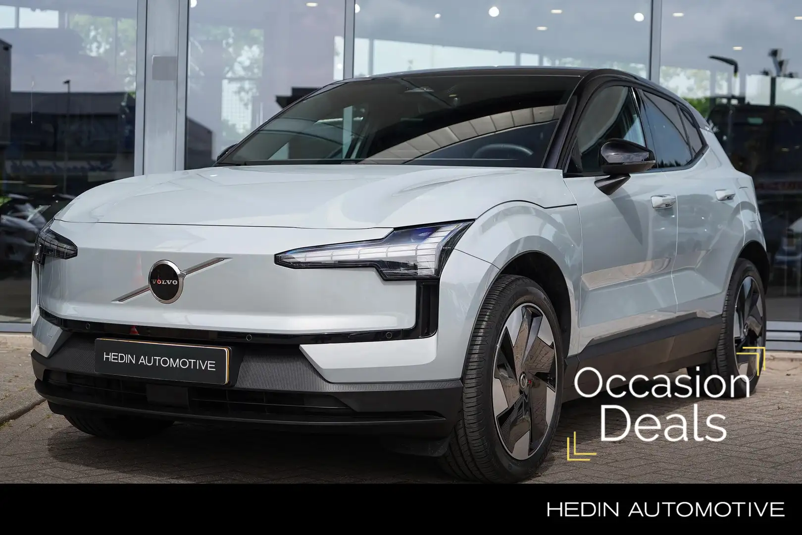 Volvo EX30 Single Motor Extended Range Plus 69 kWh | Adaptiev Grau - 1